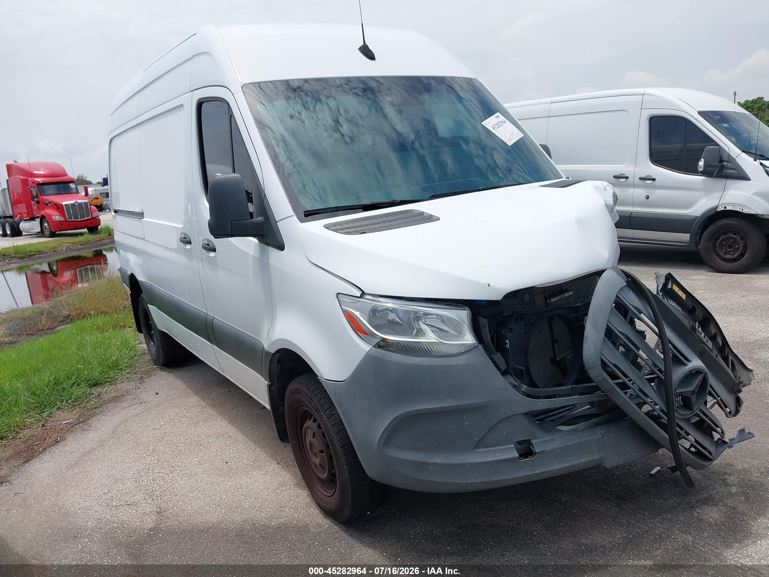 2021 Mercedes-Benz Sprinter, VIN W1Y5DBHY7MT056470 — Front end