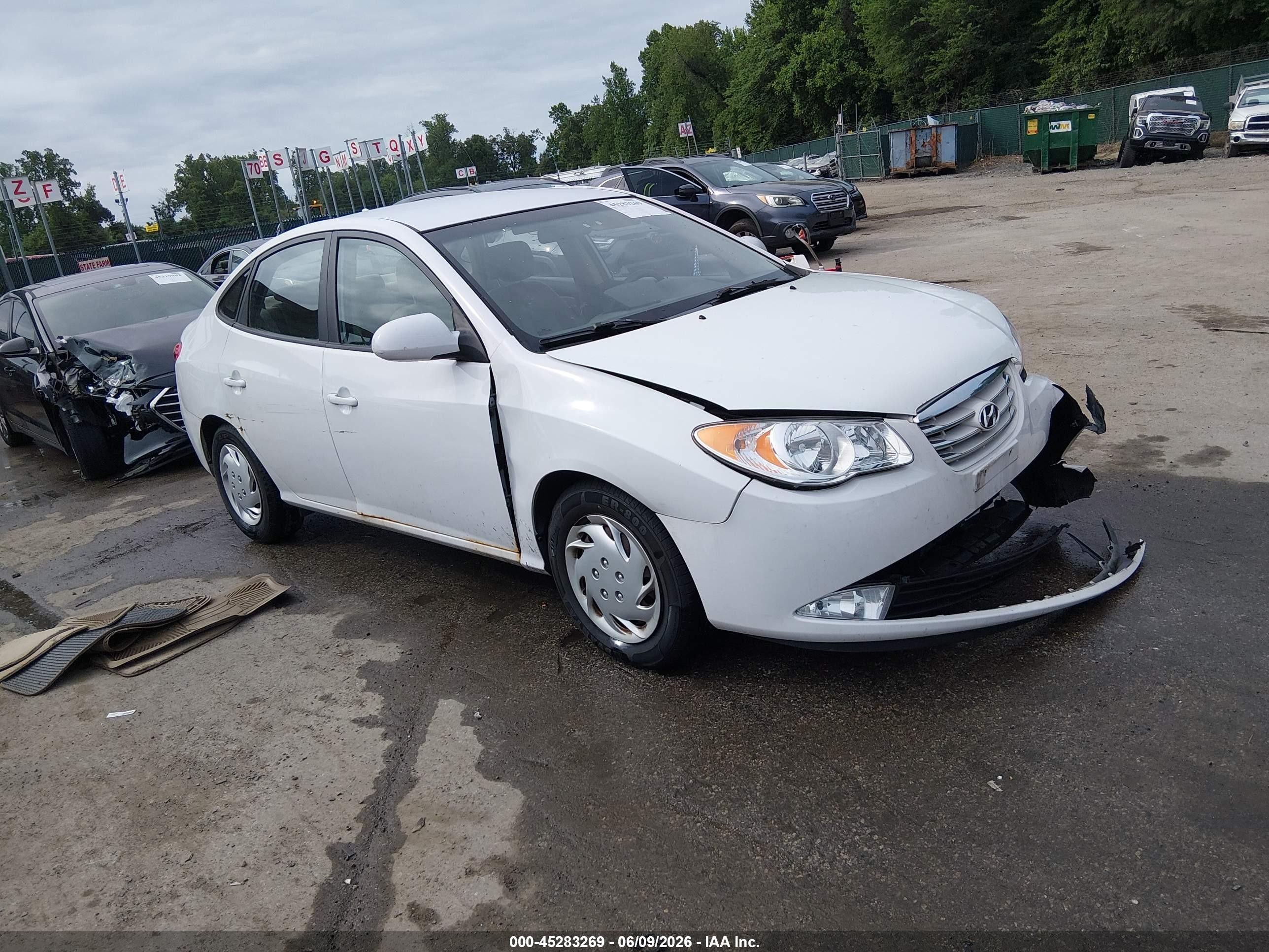 2010 Hyundai Elantra GLS, VIN KMHDU4AD4AU850153 — Front end