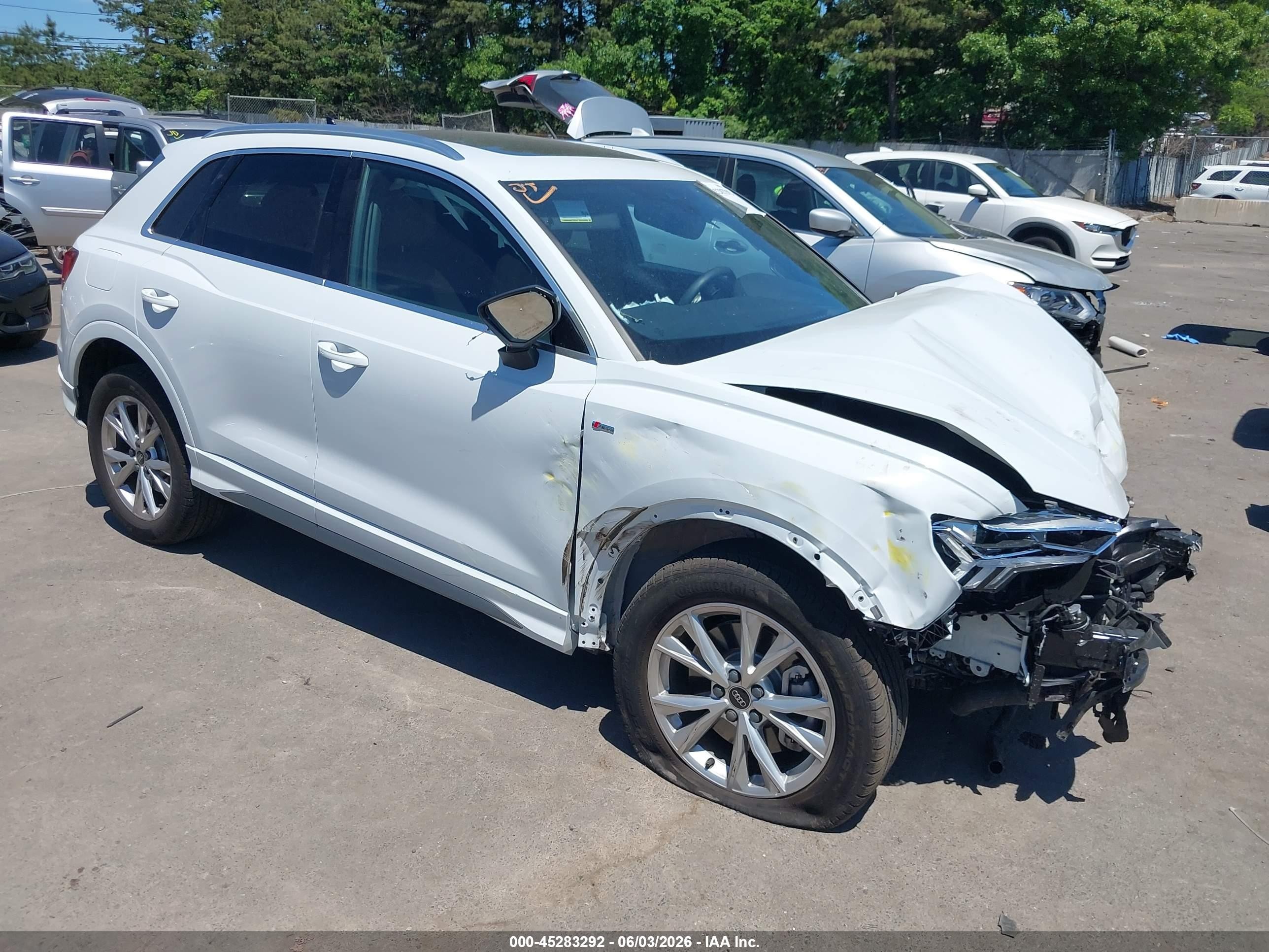 2025 Audi Q3 S line Premium, VIN WA1DECF37S1092835 — Front end