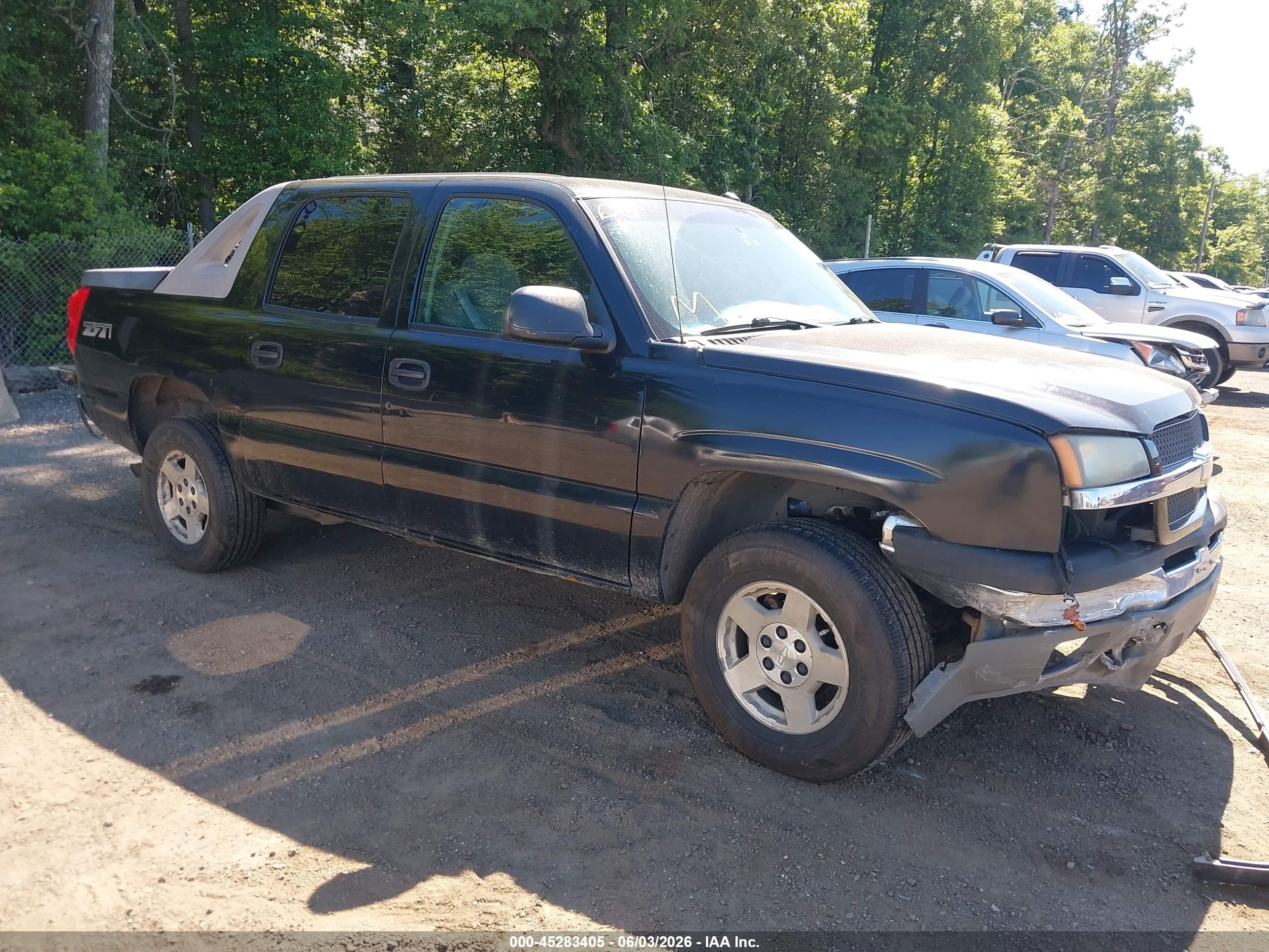2005 Chevrolet Avalanche Z71, VIN 3GNEK12ZX5G116740 — Front end