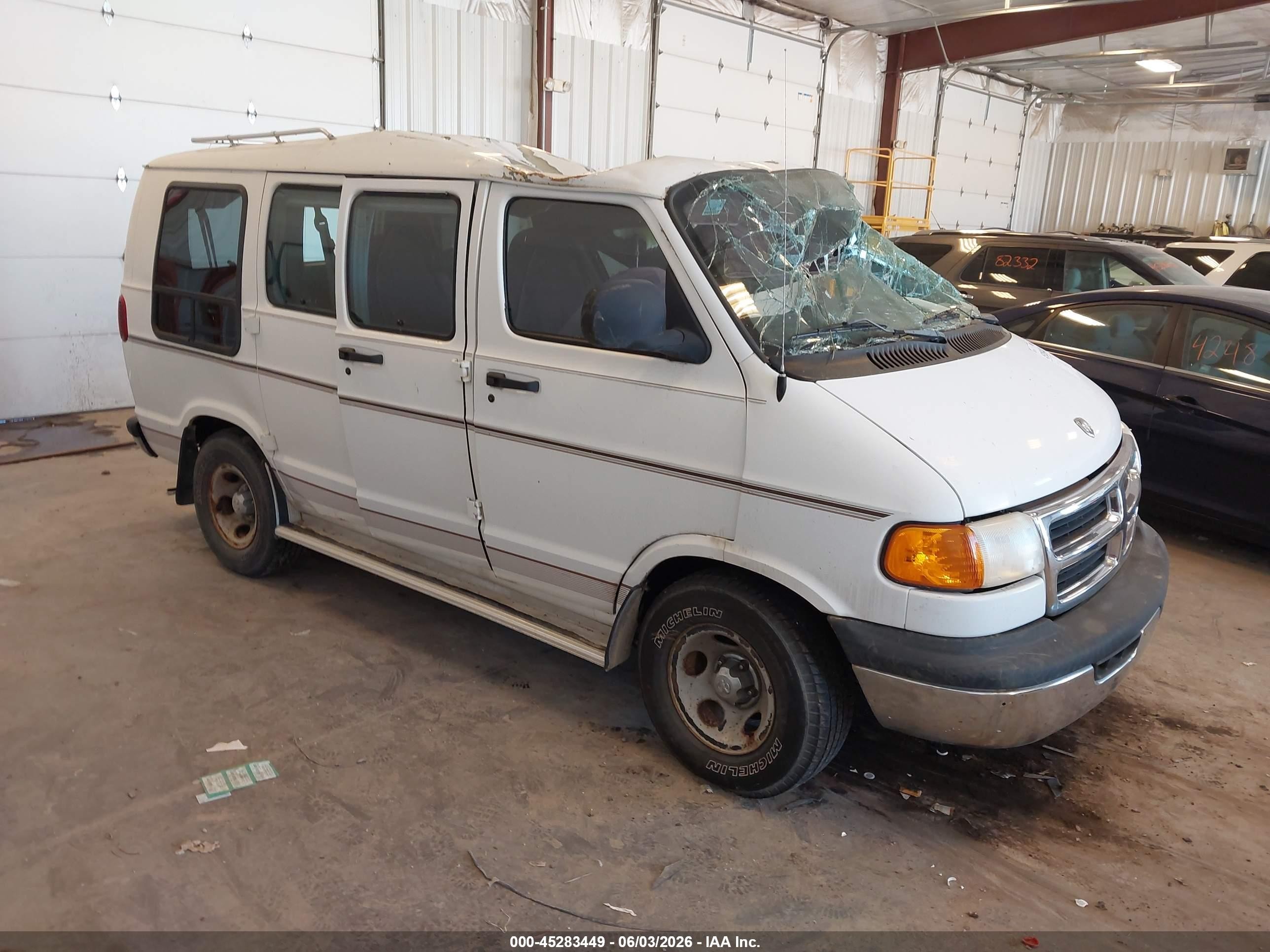 1998 Dodge Cargo, VIN 2B6HB11X6WK124445 — Storm