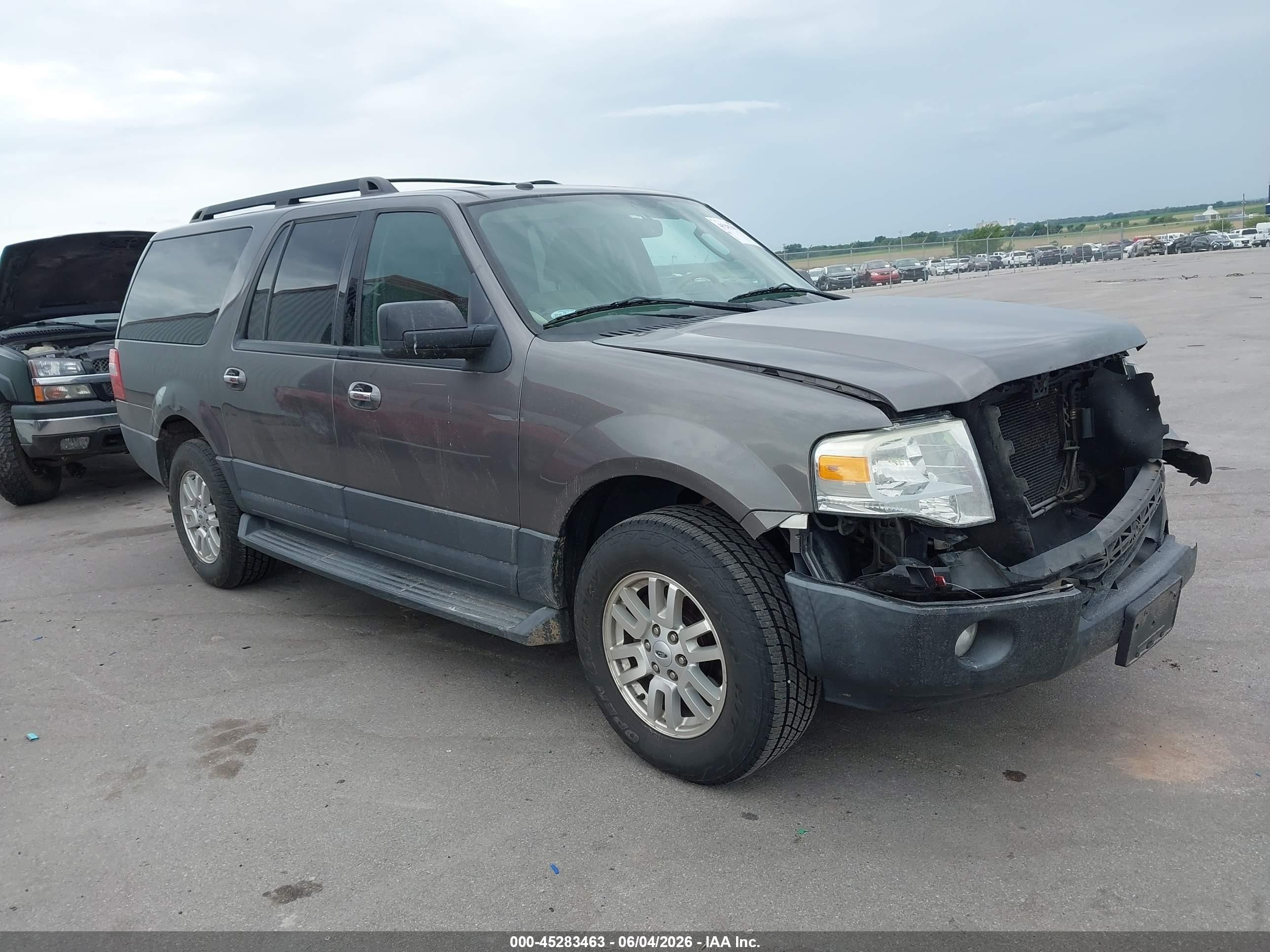 2011 Ford Expedition Max SSV, VIN 1FMJK1F53BEF46543 — Front end
