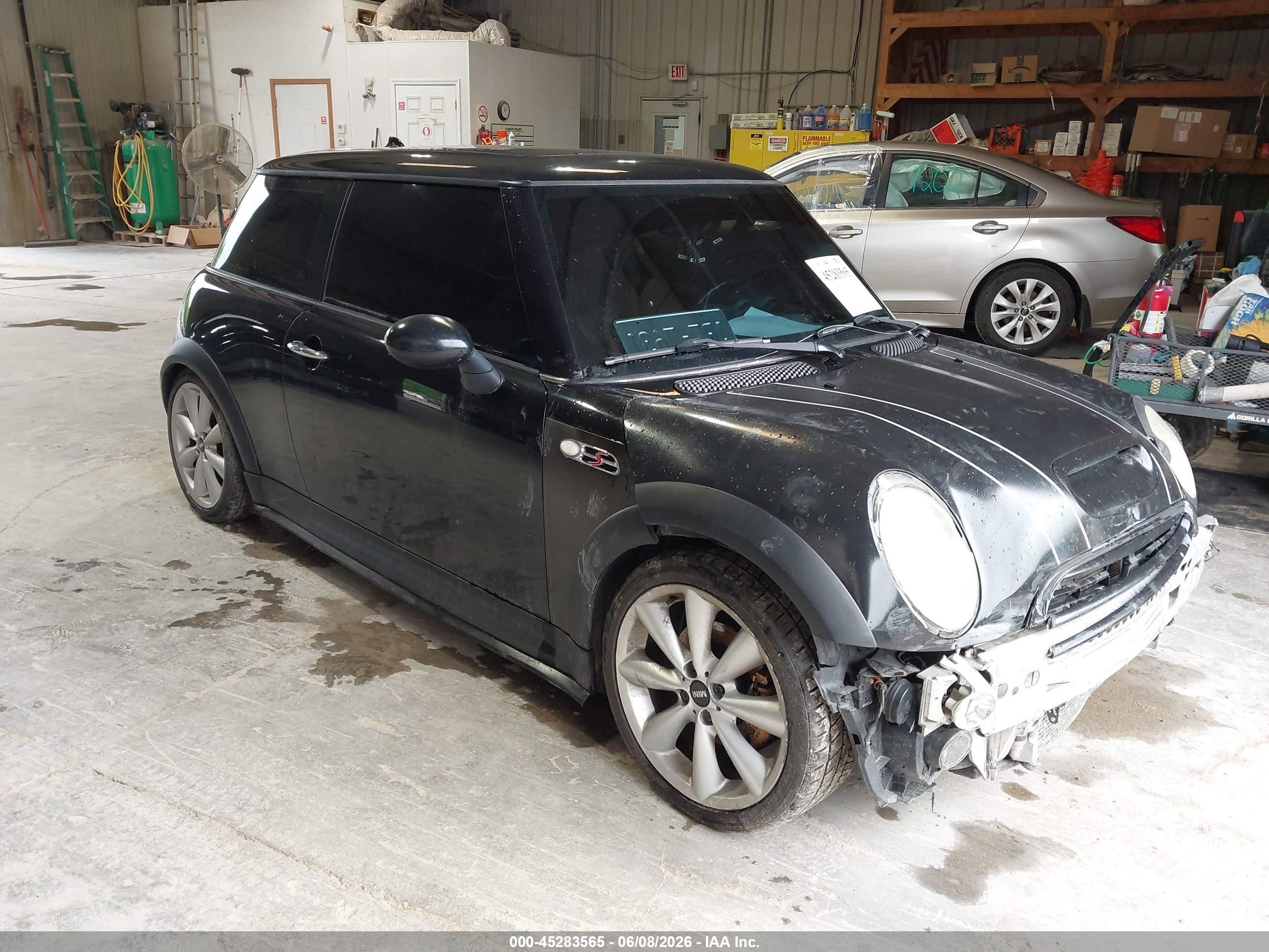 2004 MINI Hardtop S, VIN WMWRE33464TD80832 — По всему кузову
