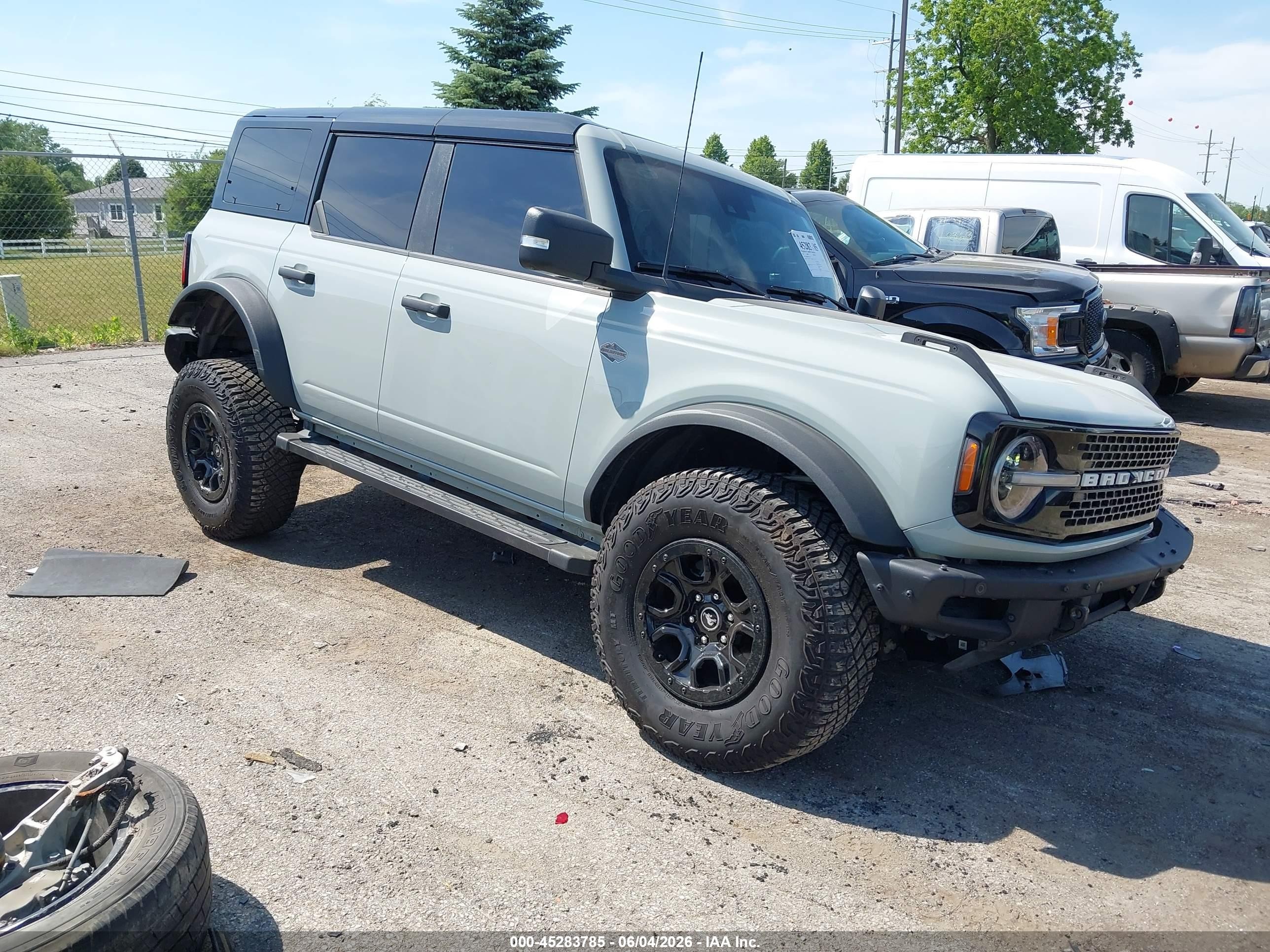2024 Ford Bronco Wildtrak, VIN 1FMEE2BP9RLA78796 — Side