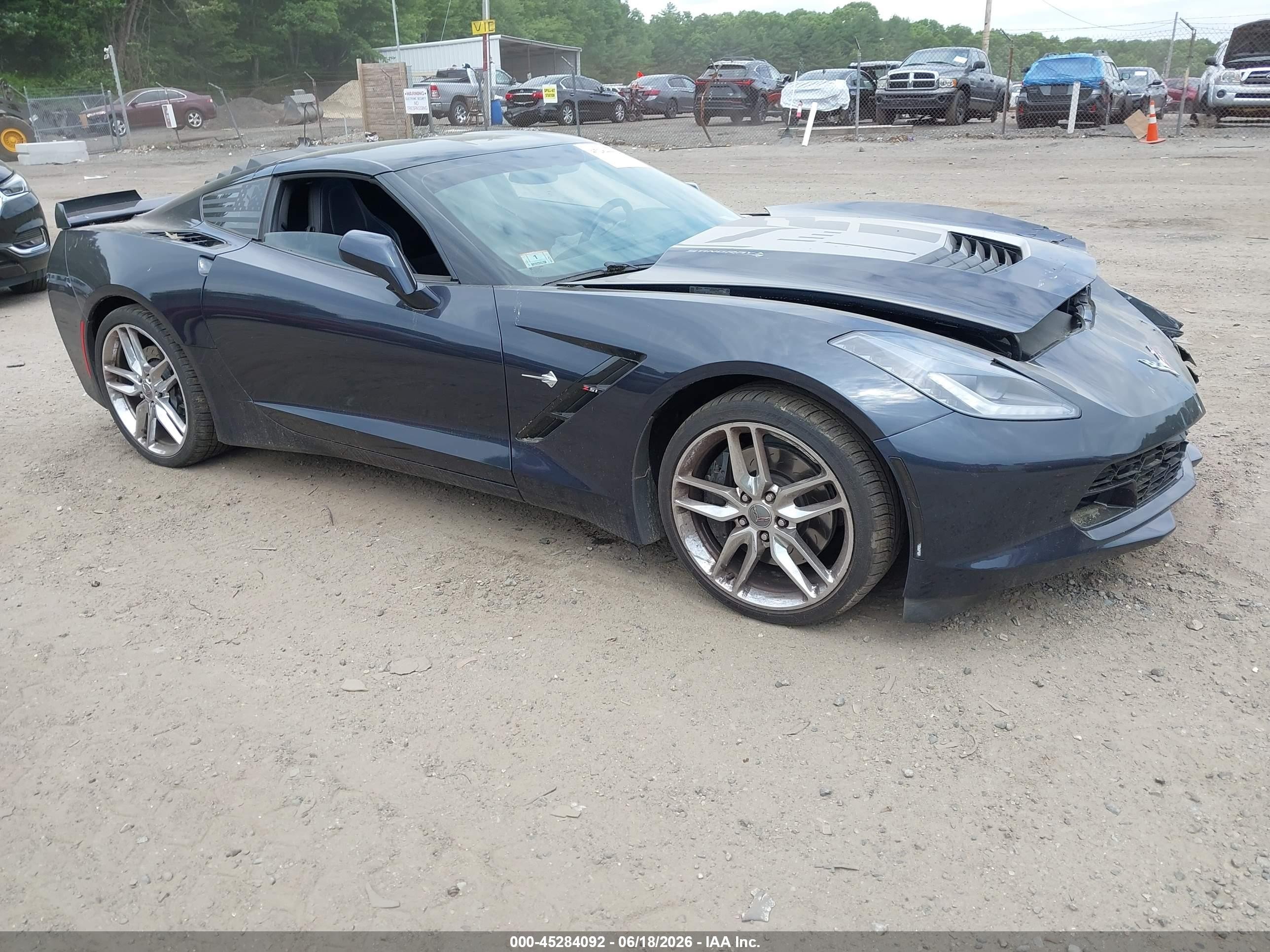 2014 Chevrolet Corvette Z51 3LT, VIN 1G1YL2D71E5106862 — Front end