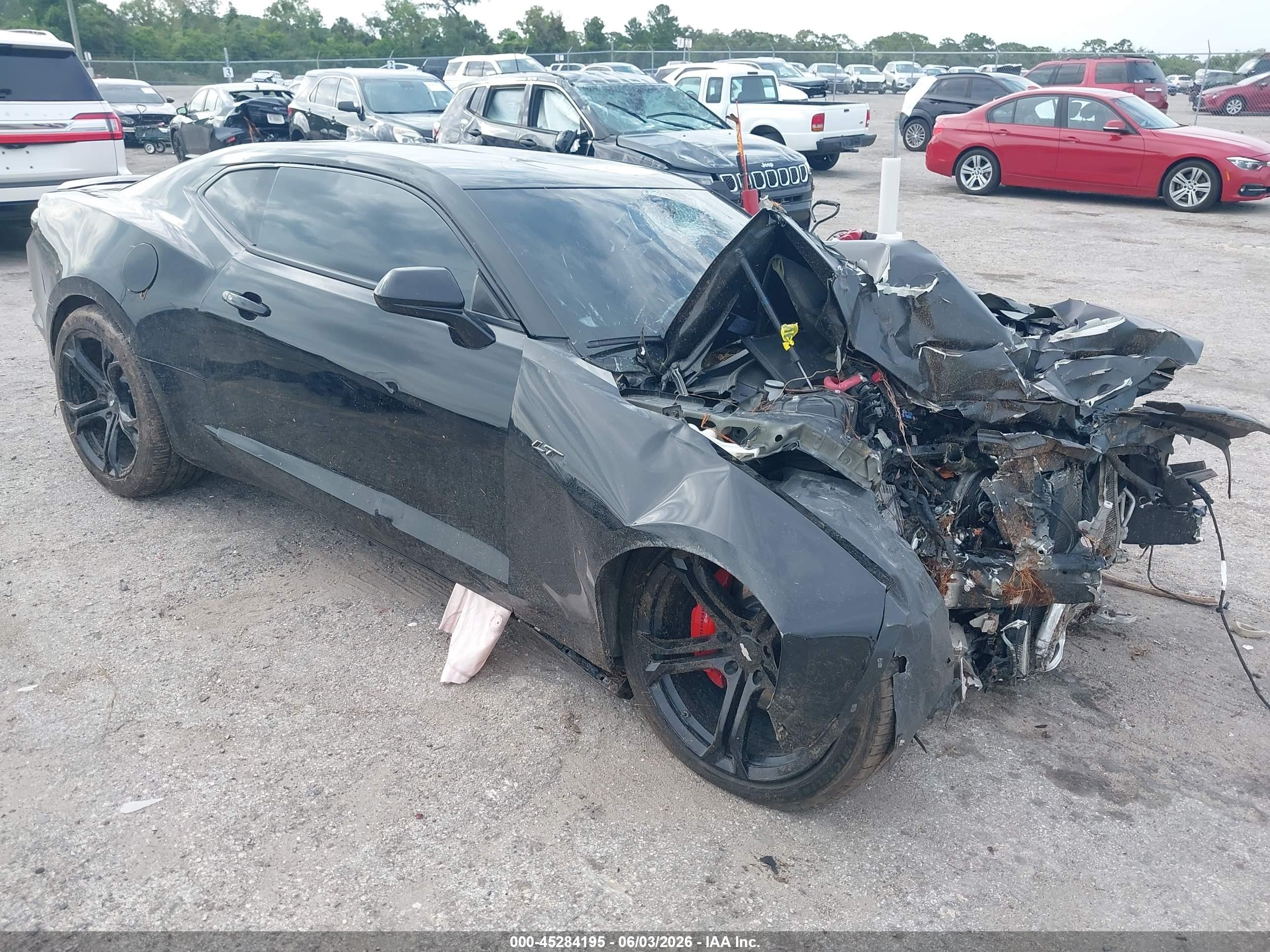 2021 Chevrolet Camaro 1SS, VIN 1G1FF1R77M0138373 — Front end