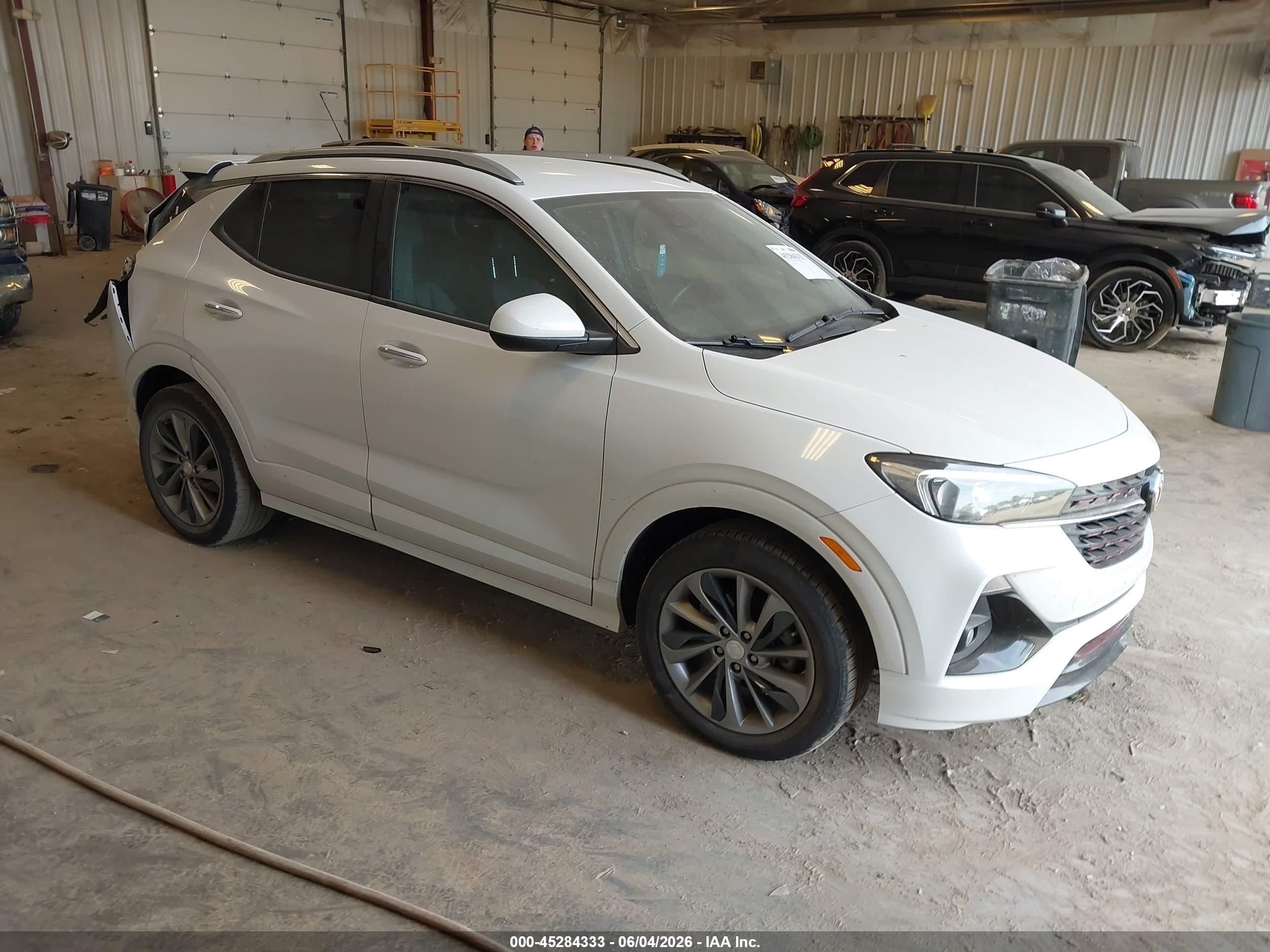 2022 Buick Encore GX Preferred, VIN KL4MMBS2XNB098010 — Rear end