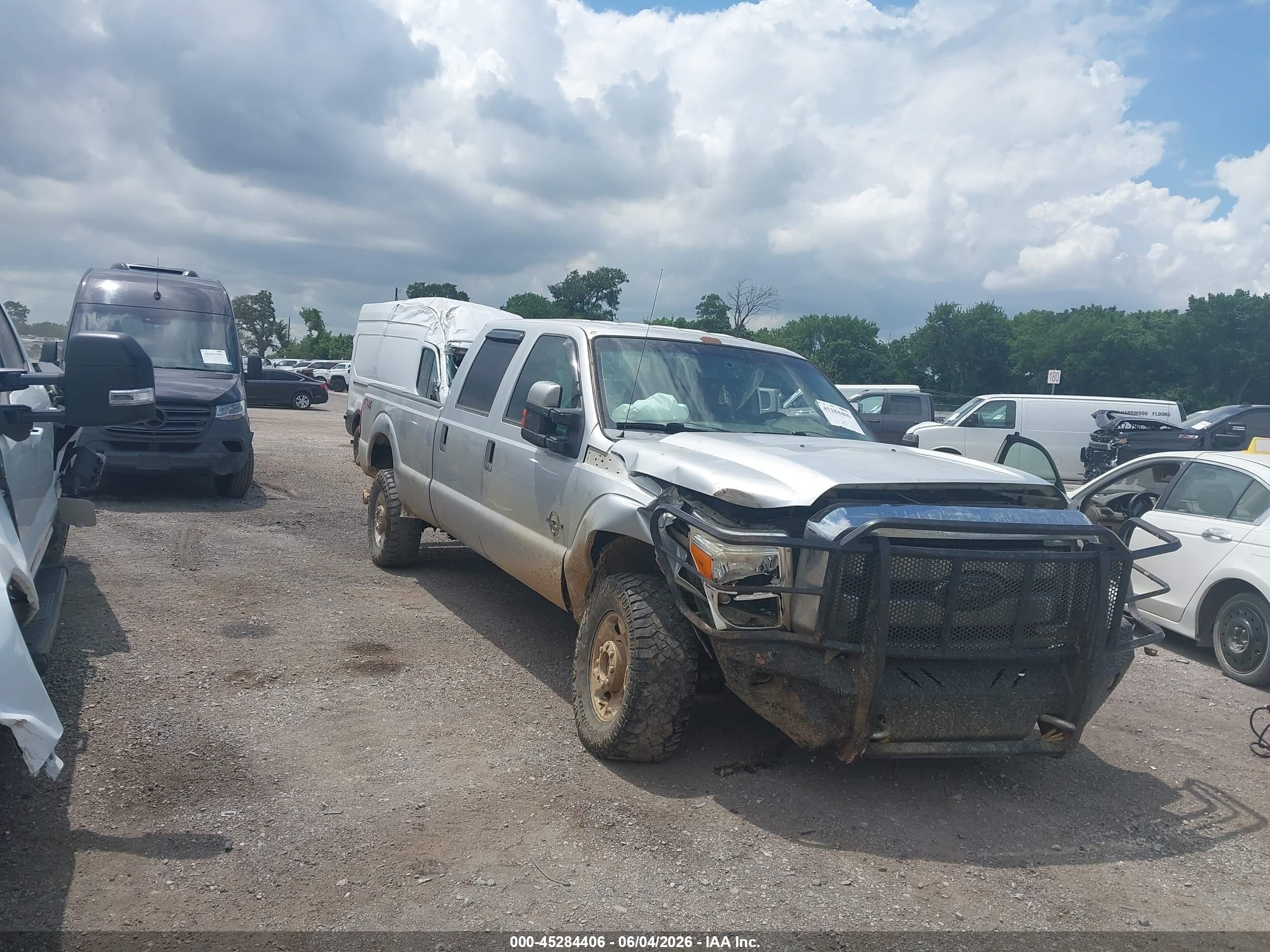 2012 Ford F-350 Lariat, VIN 1FT7W3BT7CEB07981 — Front end