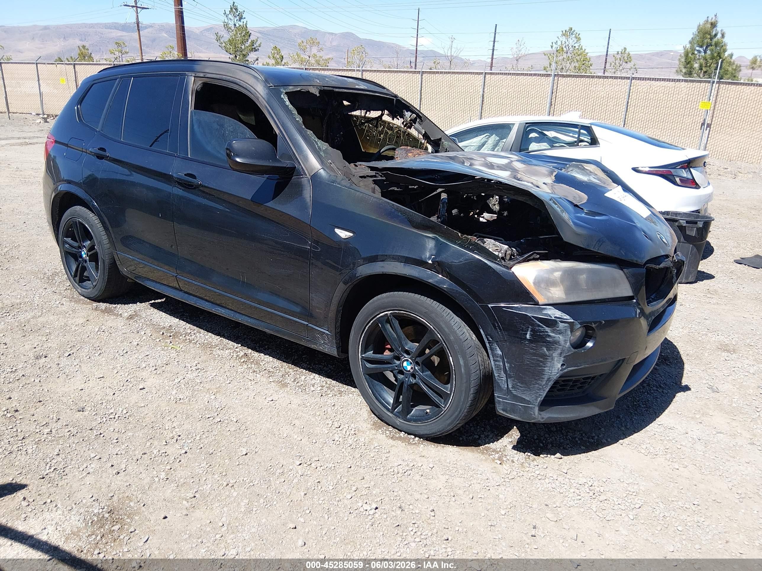 2013 BMW X3 xDrive35i, VIN 5UXWX7C50DL978376 — Пожар в салоне