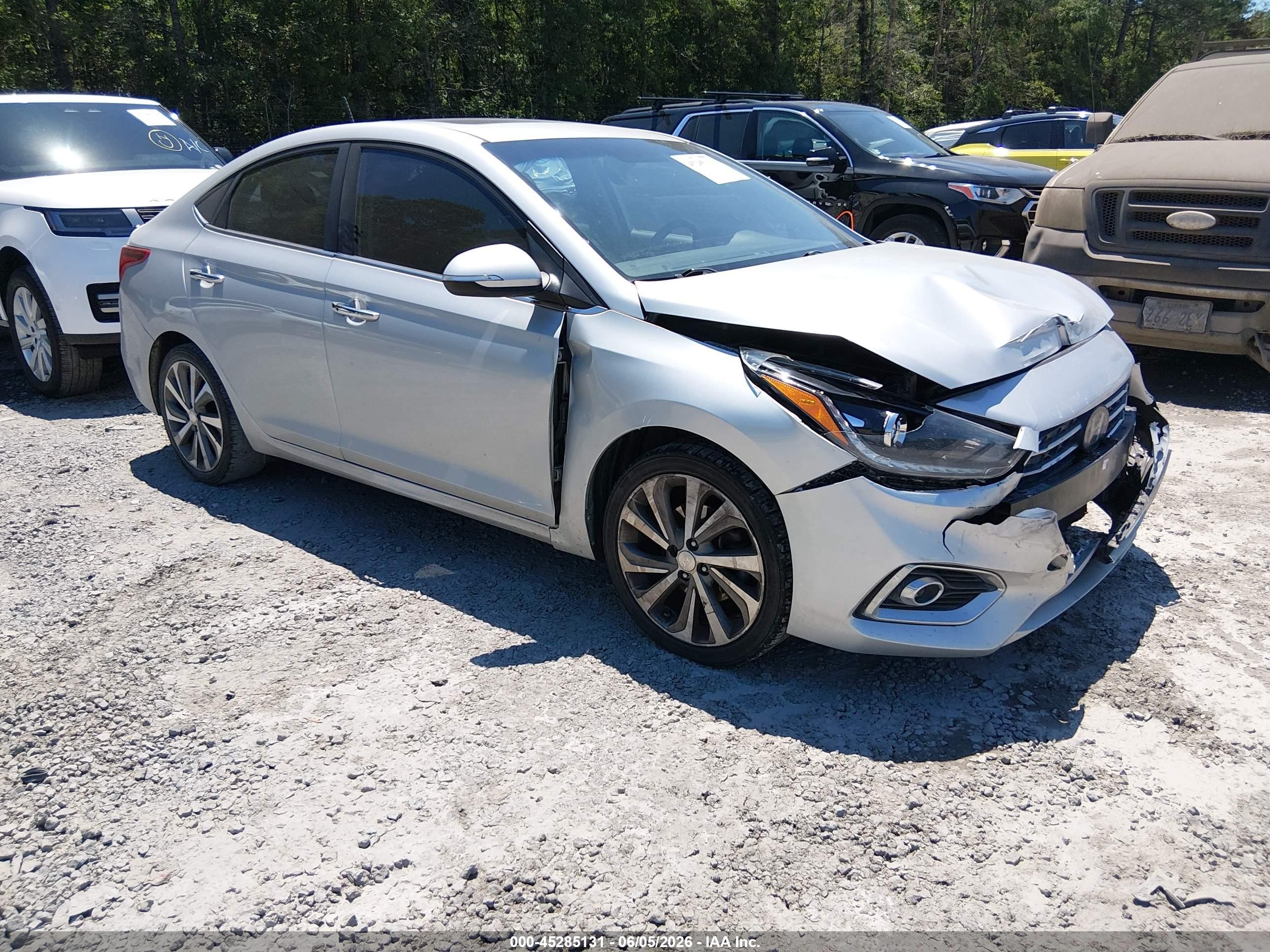 2019 Hyundai Accent Limited, VIN 3KPC34A38KE053401 — Front end