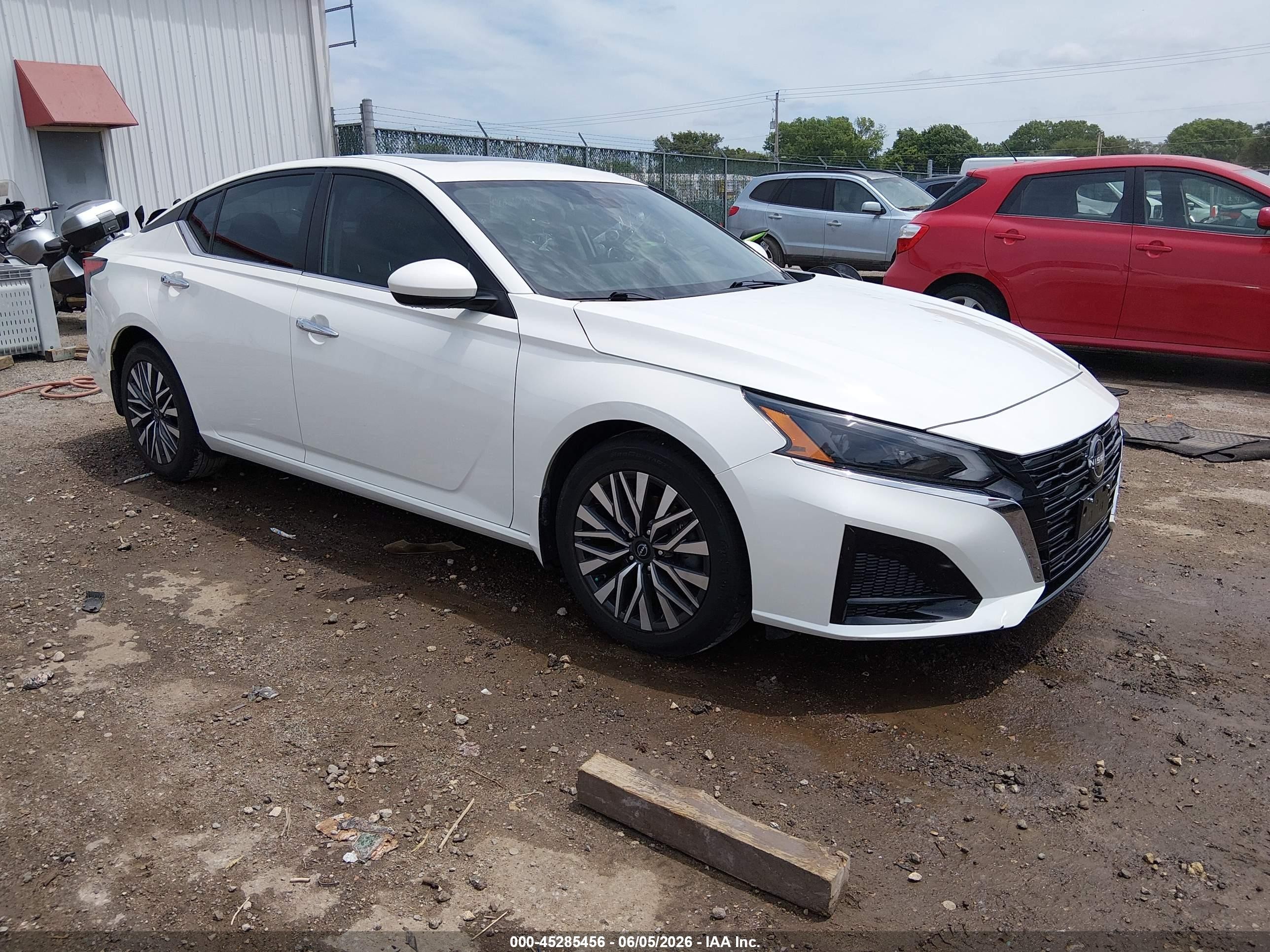 2023 Nissan Altima SV, VIN 1N4BL4DVXPN328008 — Hail