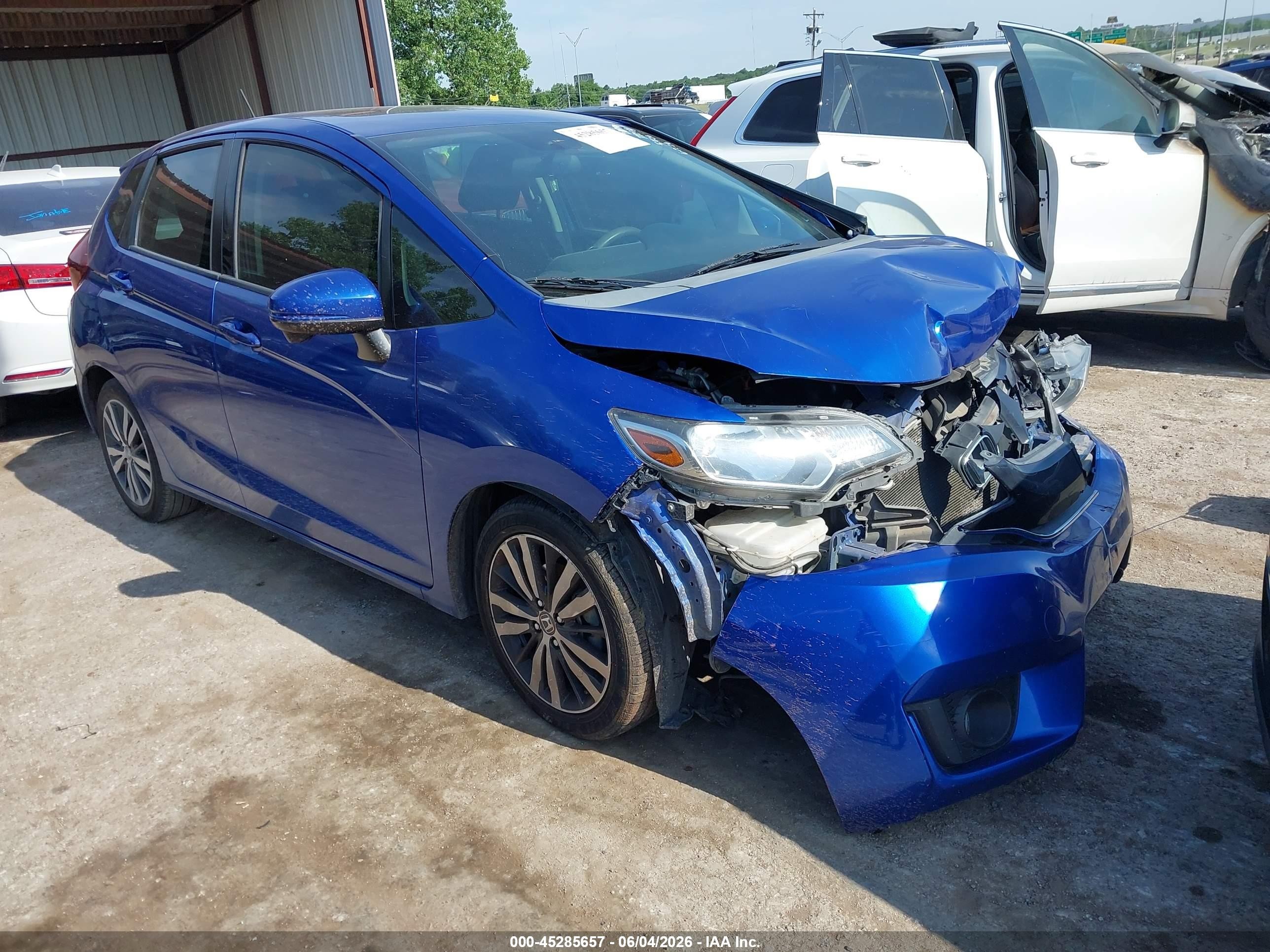 2015 Honda Fit EX-L, VIN 3HGGK5H84FM771200 — Front end