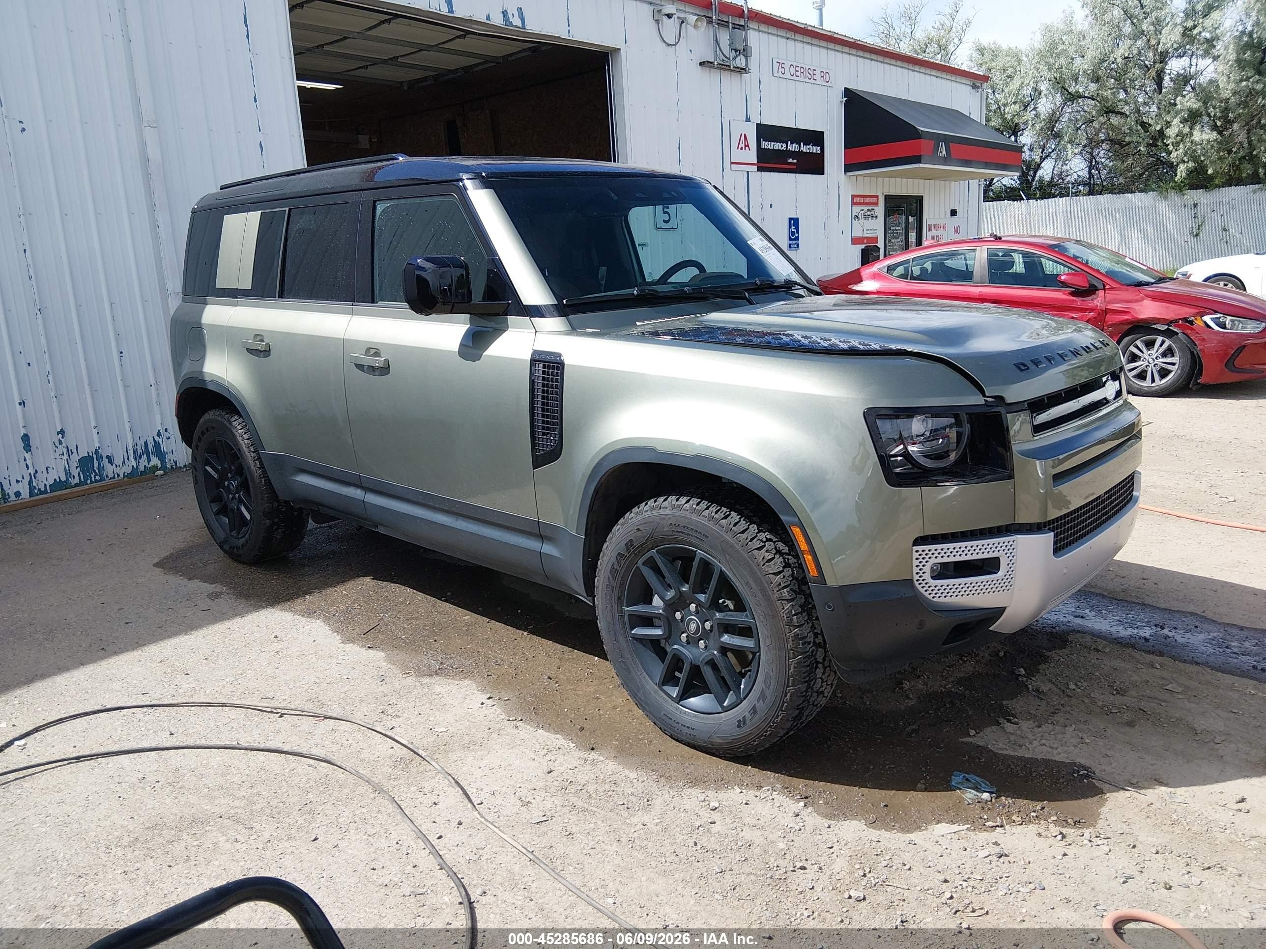 2025 Land Rover Defender S, VIN SALEJ7EU4S2427091 — Side