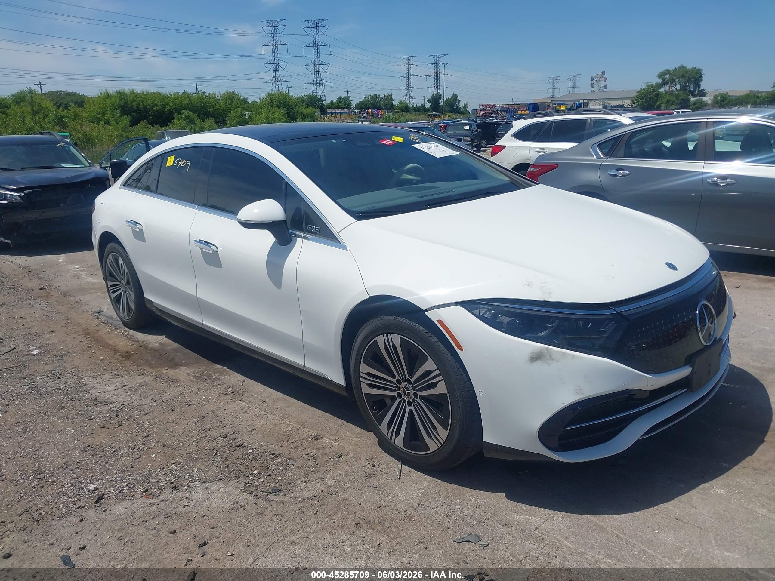 2022 Mercedes-Benz EQS 450+, VIN W1KCG2DB1NA003206 — Not stated
