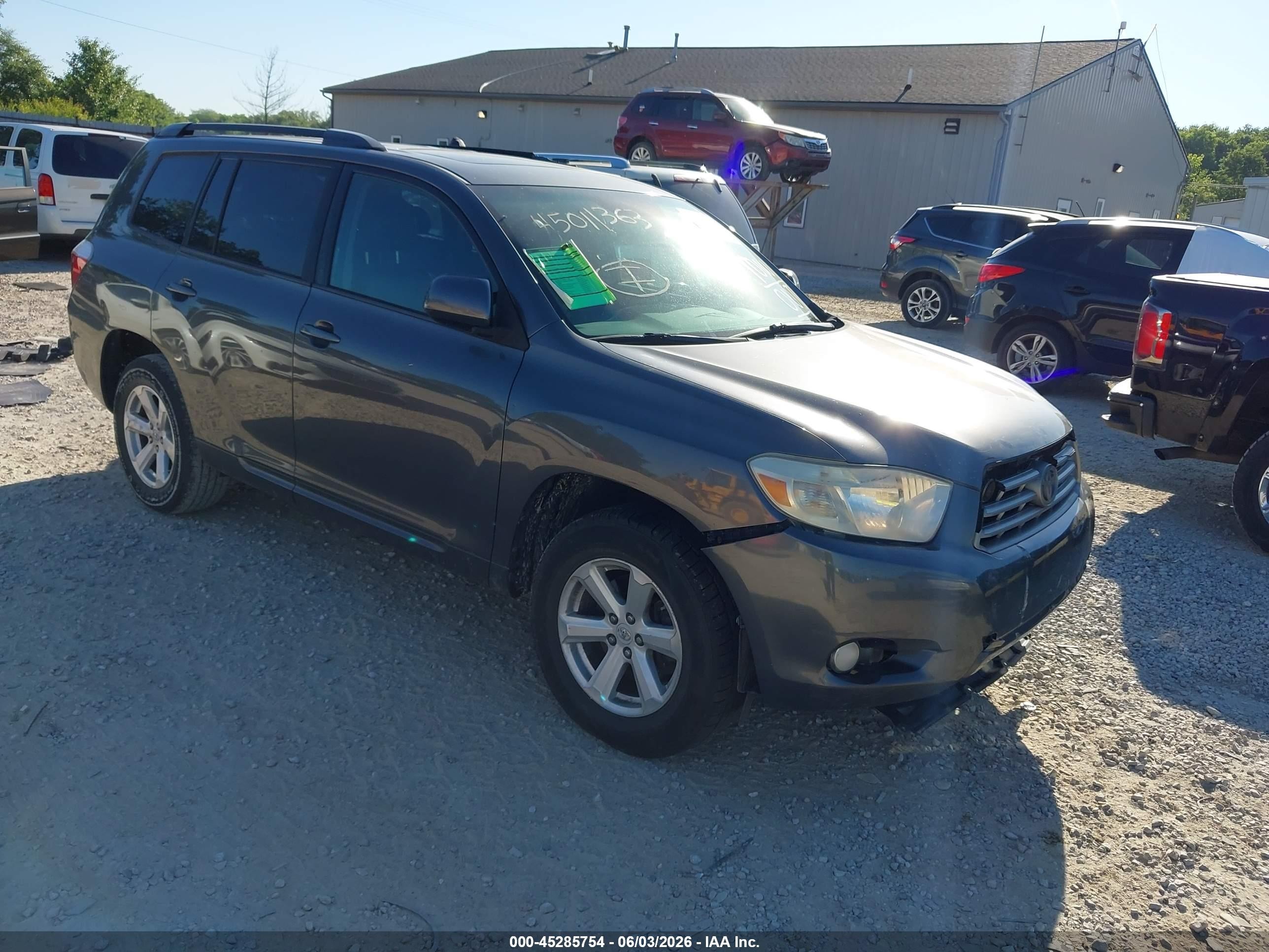 2010 Toyota Highlander SE, VIN 5TDJK3EH7AS037723 — Front end