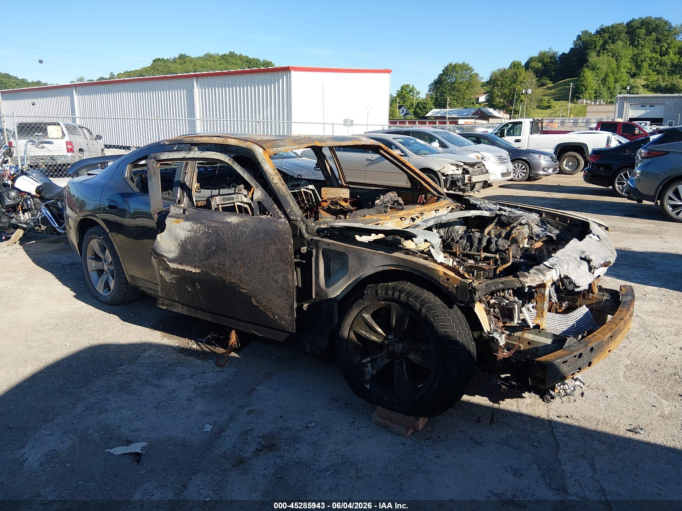 2008 Dodge Charger R/T, VIN 2B3KA53H58H270080 — Burn