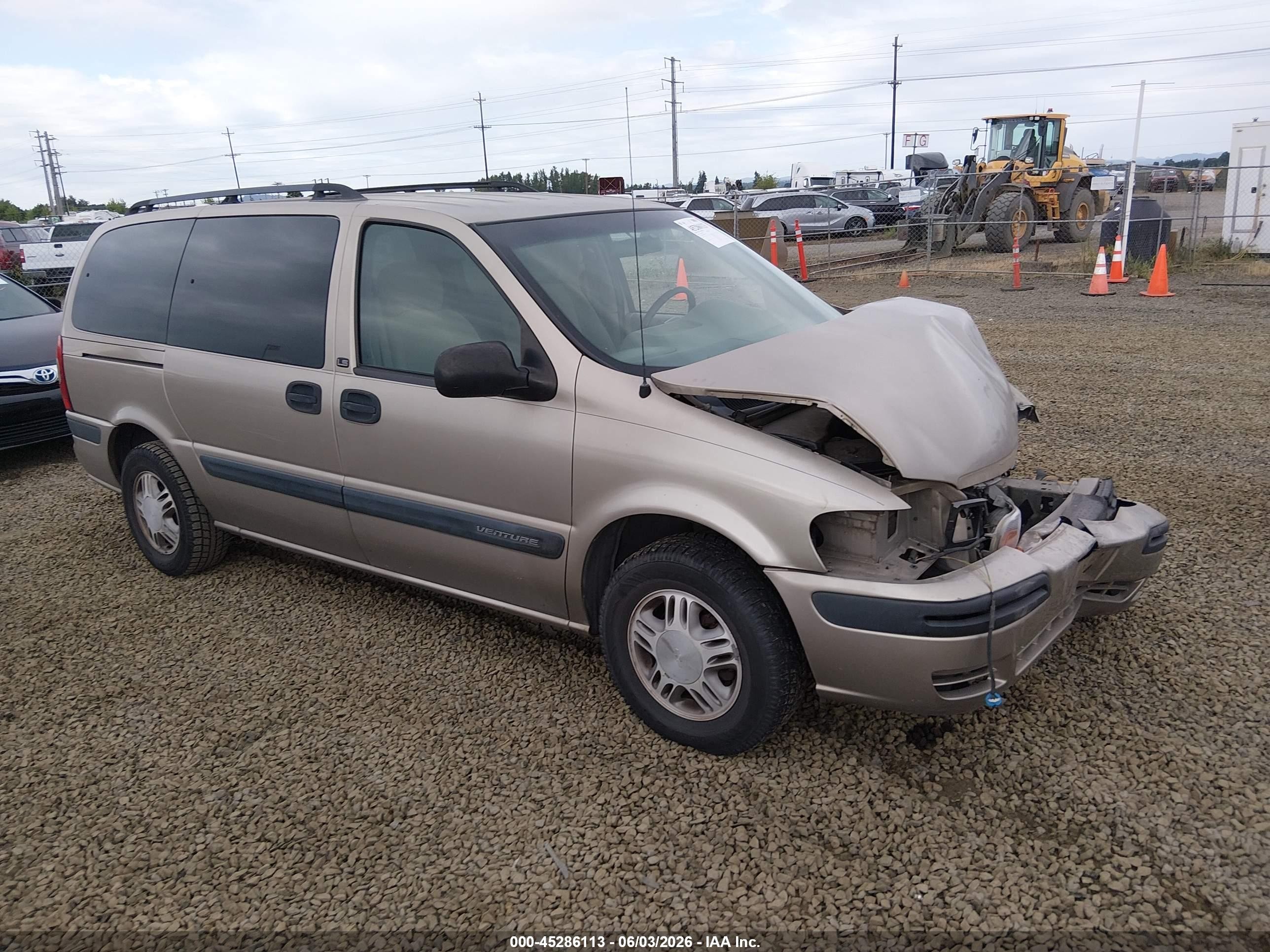 2004 Chevrolet Venture LS, VIN 1GNDX03E84D120767 — Front end