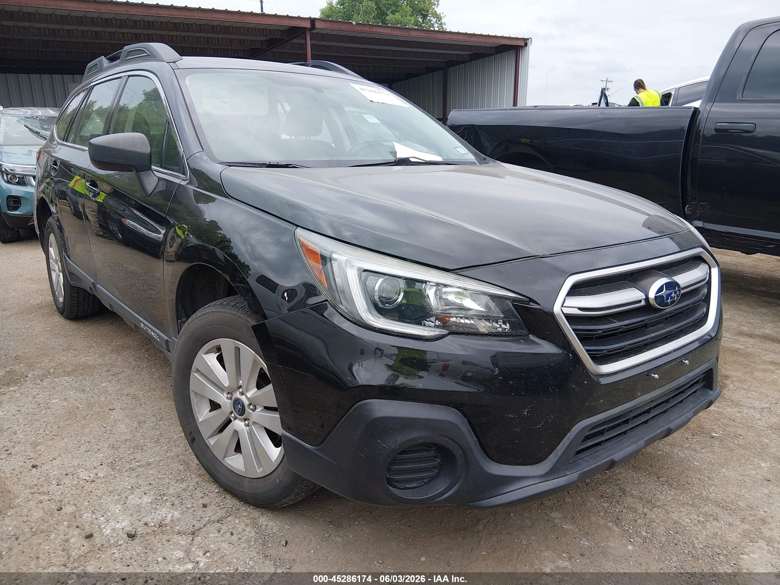 2018 Subaru Outback, VIN 4S4BSAAC5J3203723 — Rear end