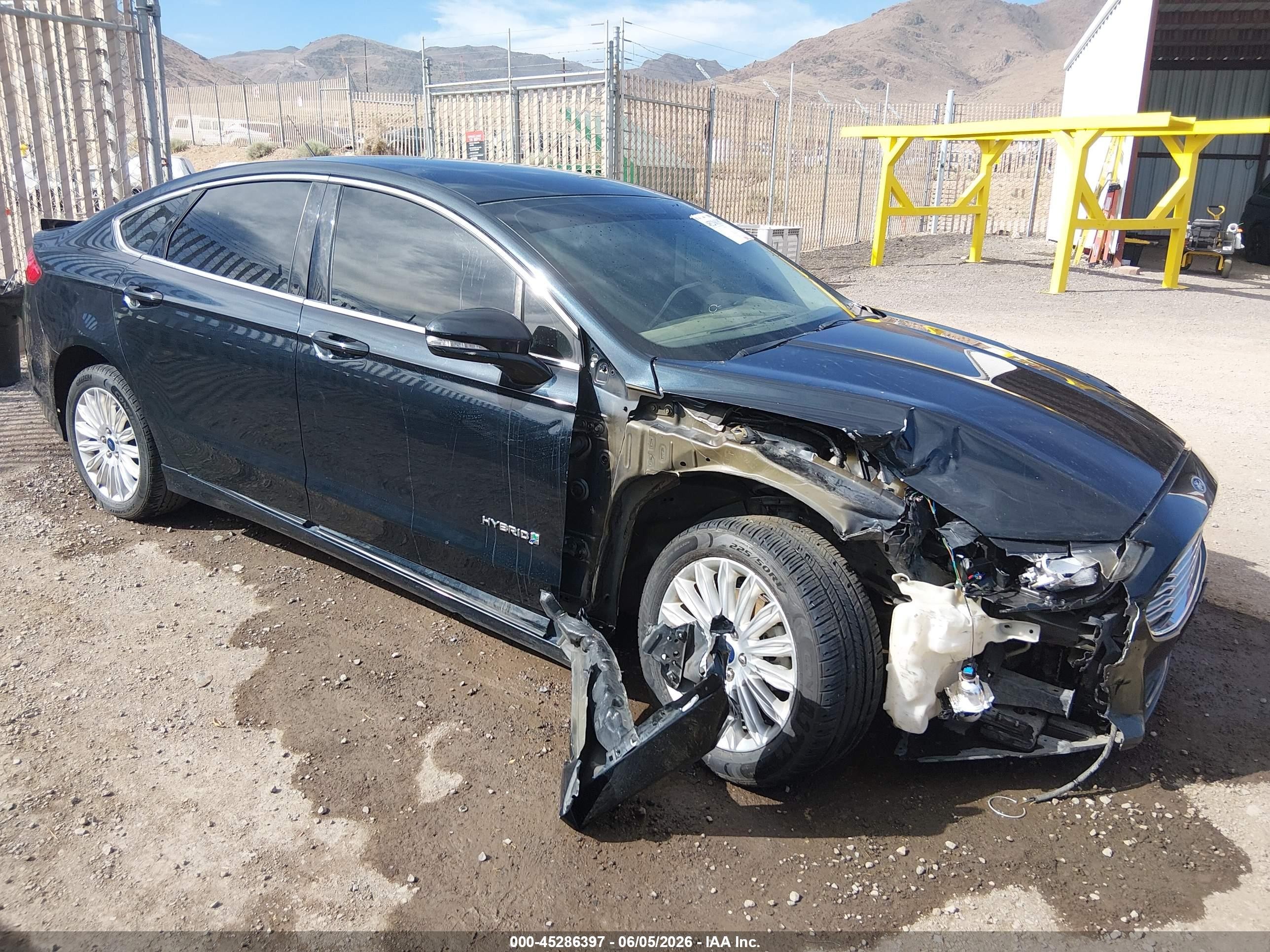 2014 Ford Fusion SE Hybrid, VIN 3FA6P0LU7ER164217 — All over