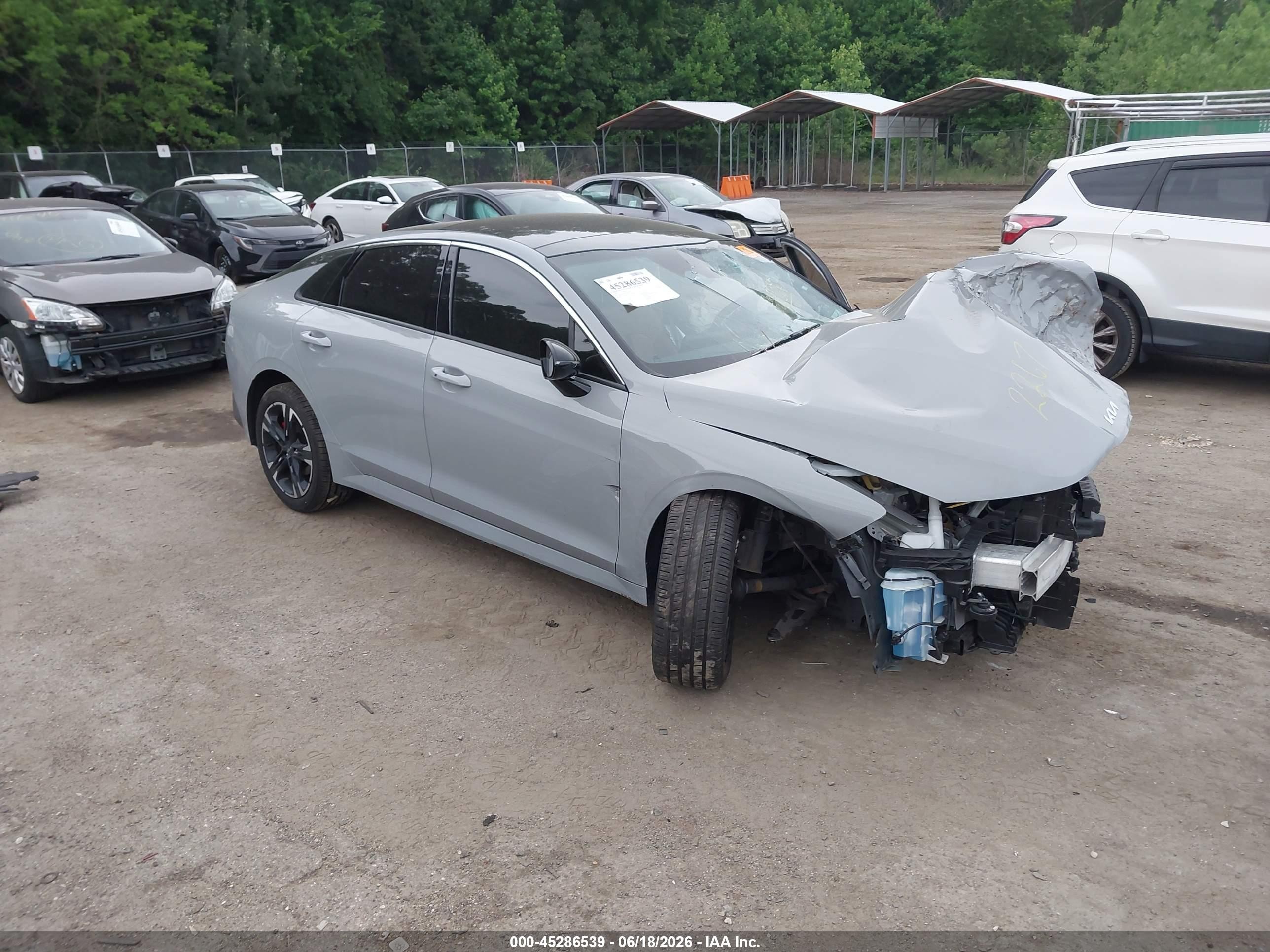 2023 Kia K5 GT-Line, VIN 5XXG64J21PG222267 — Front end