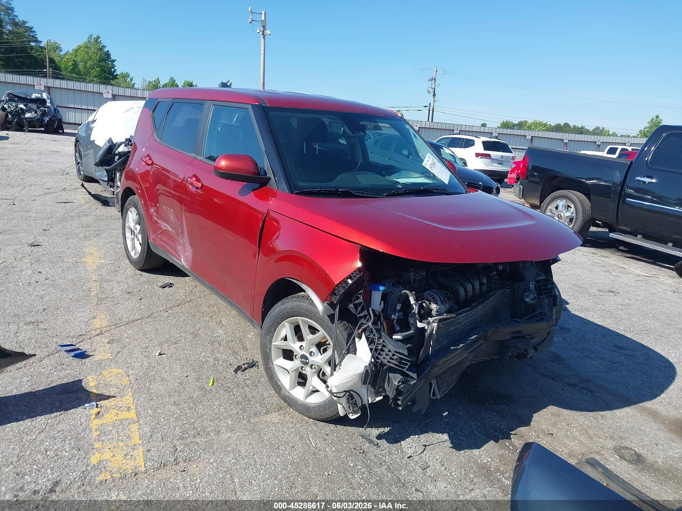 2023 Kia Soul LX, VIN KNDJ23AU8P7870680 — Front end