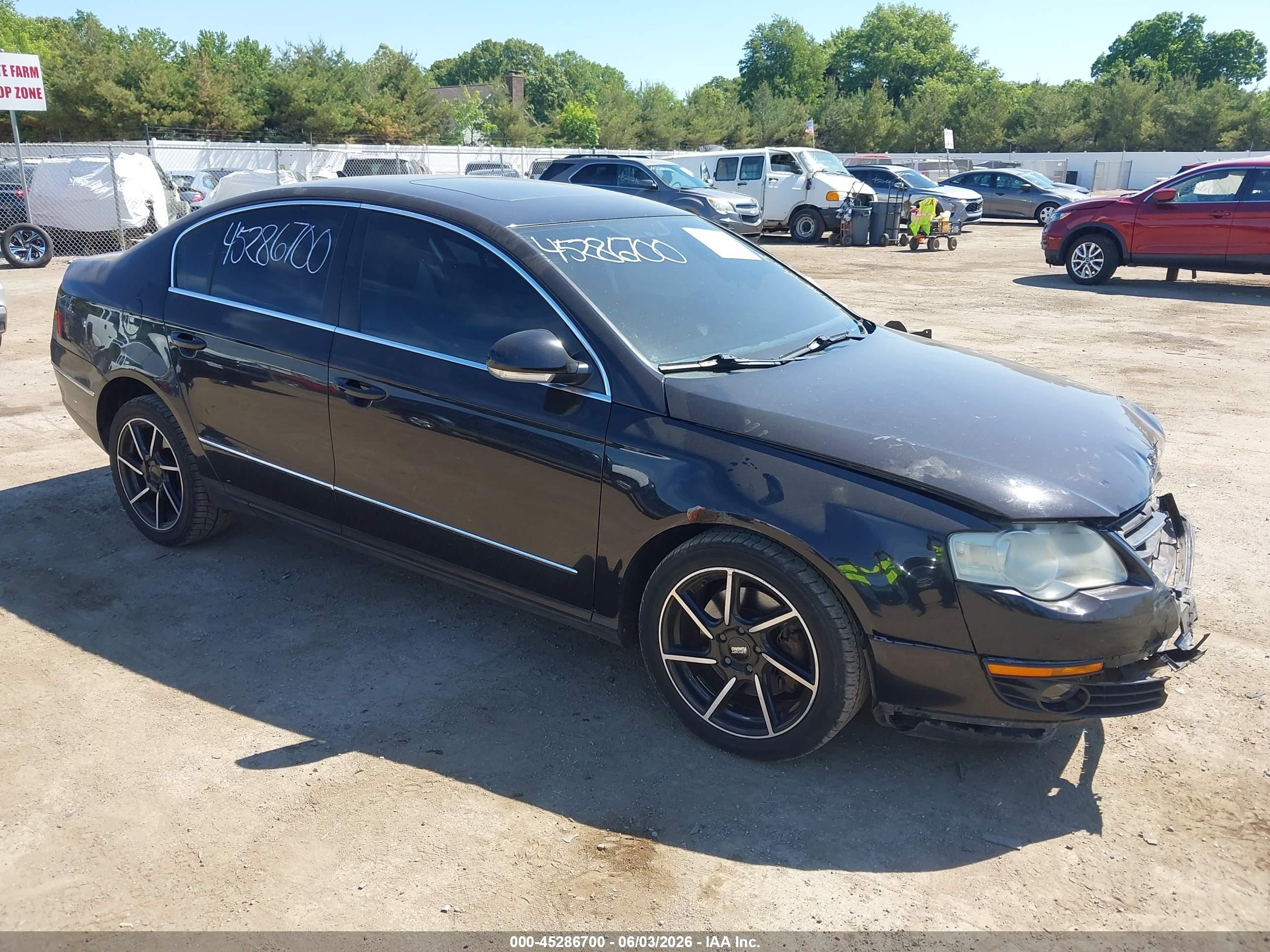 2008 Volkswagen Passat Lux, VIN WVWEK73C58E170691 — Front end