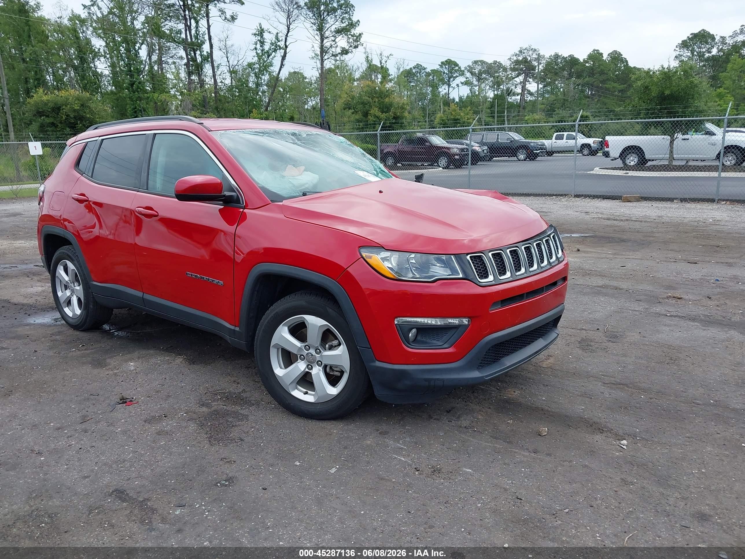 2021 Jeep Compass Latitude, VIN 3C4NJCBB7MT522698 — Side