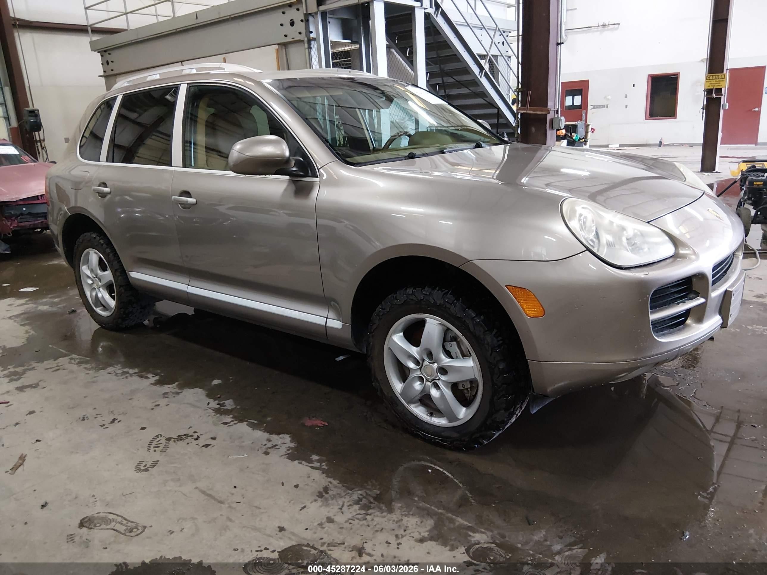2005 Porsche Cayenne S, VIN WP1AB29P85LA65466 — Undercarriage