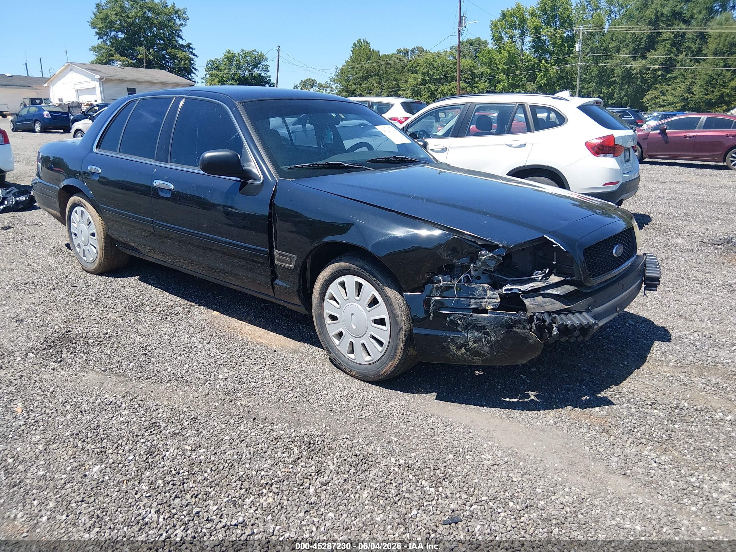 2006 Ford Police Interceptor, VIN 2FAHP71W56X151734 — Front end