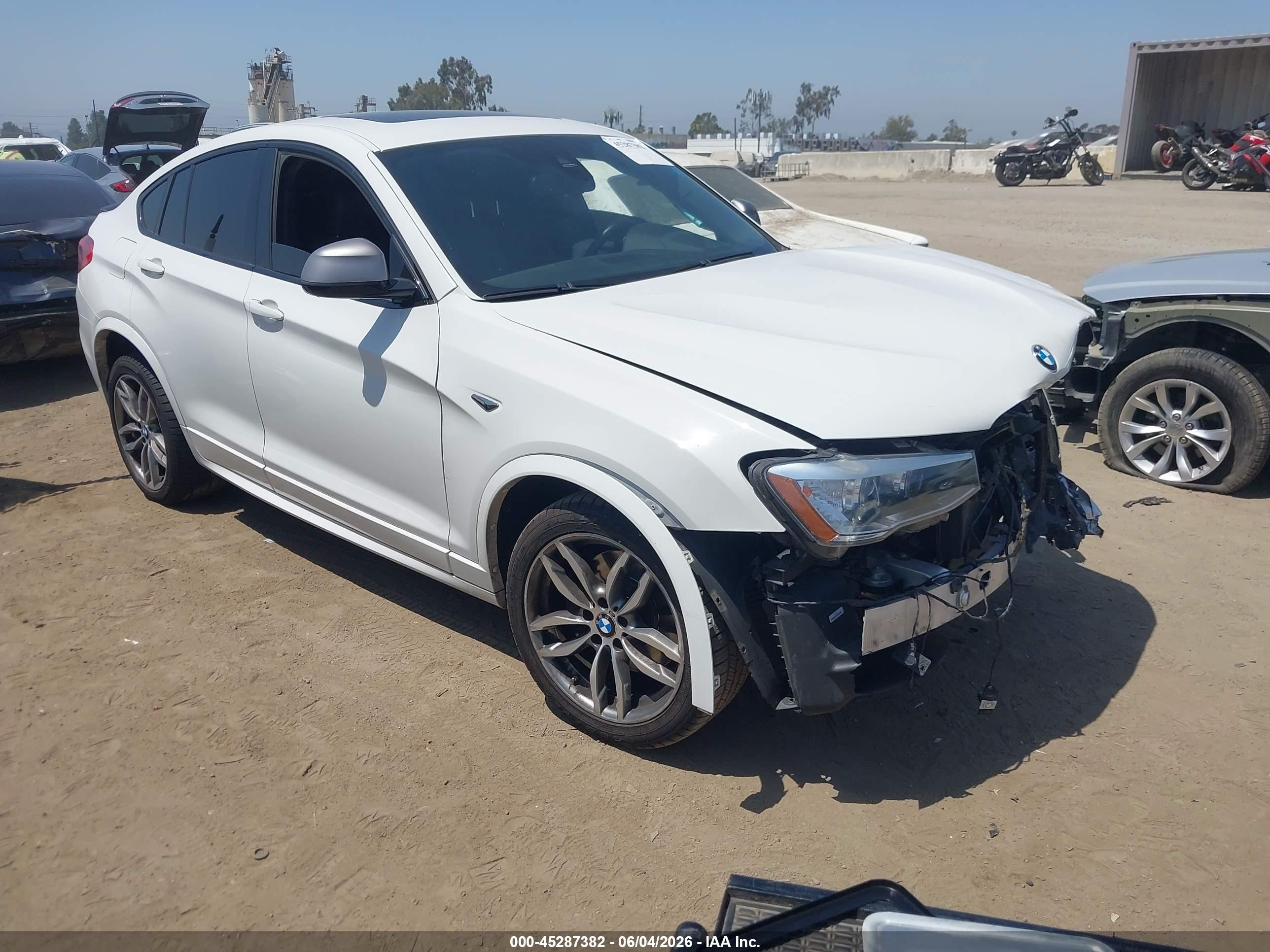 2018 BMW X4 M40i, VIN 5UXXW7C58J0W65449 — Перед