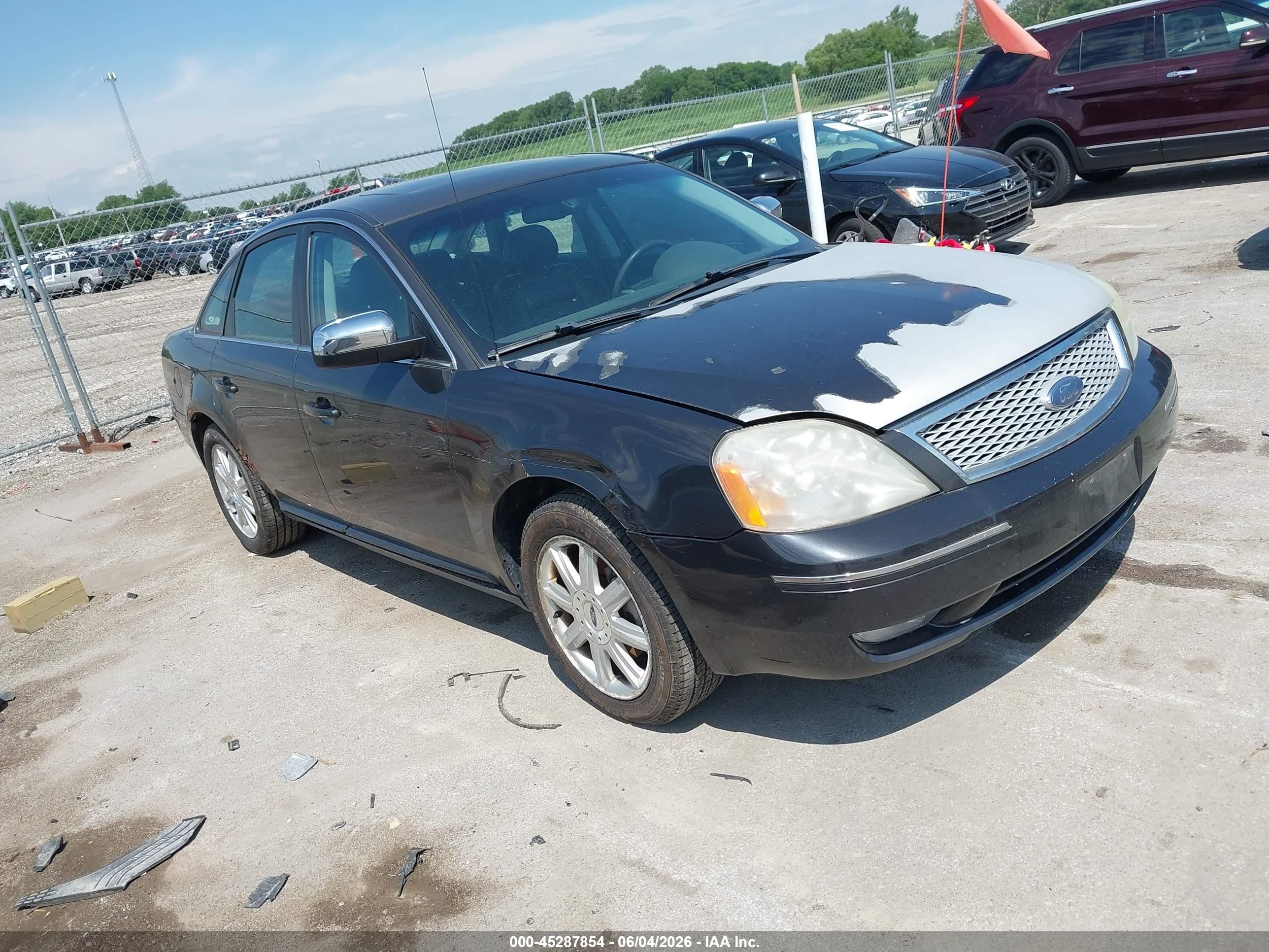 2007 Ford Five Hundred Limited, VIN 1FAHP28197G112505 — Front end
