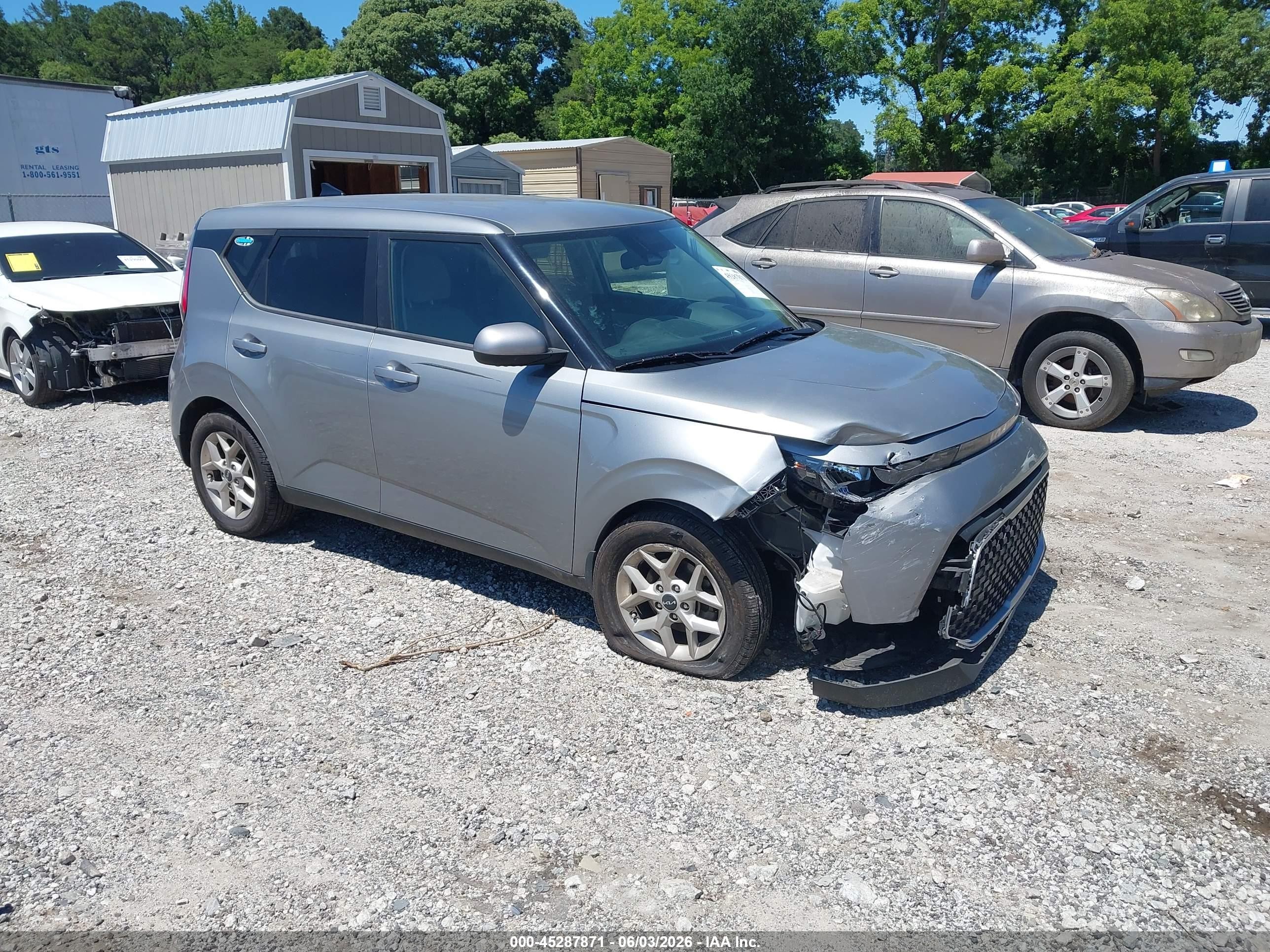 2023 Kia Soul LX, VIN KNDJ23AU3P7867959 — Side