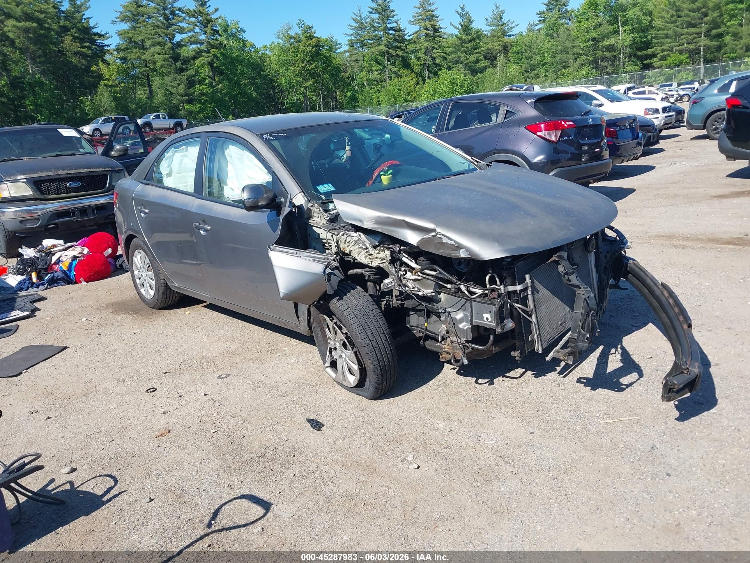 2012 Kia Forte EX, VIN KNAFU4A23C5534054 — Перед