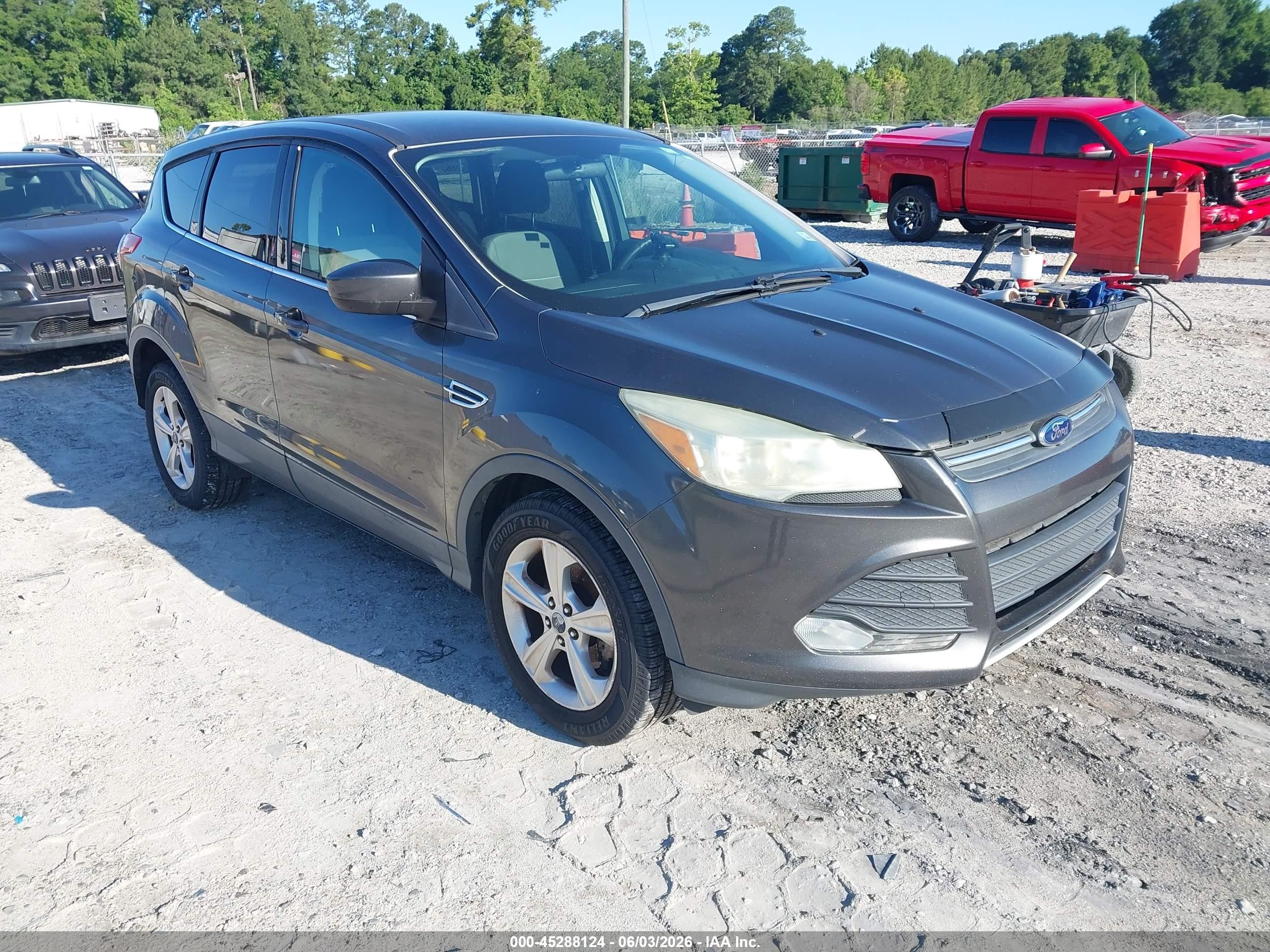 2015 Ford Escape SE, VIN 1FMCU0G75FUA04028 — Normal wear
