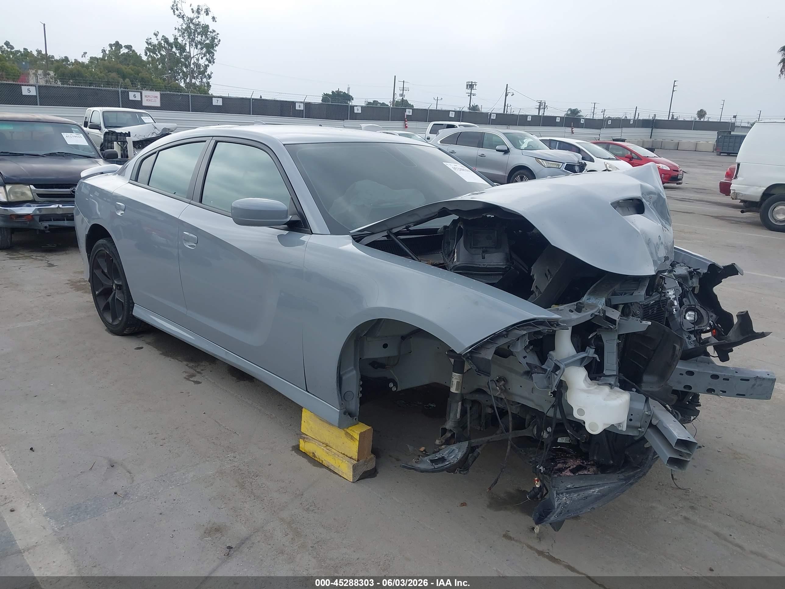 2021 Dodge Charger GT, VIN 2C3CDXHG9MH612554 — Front end