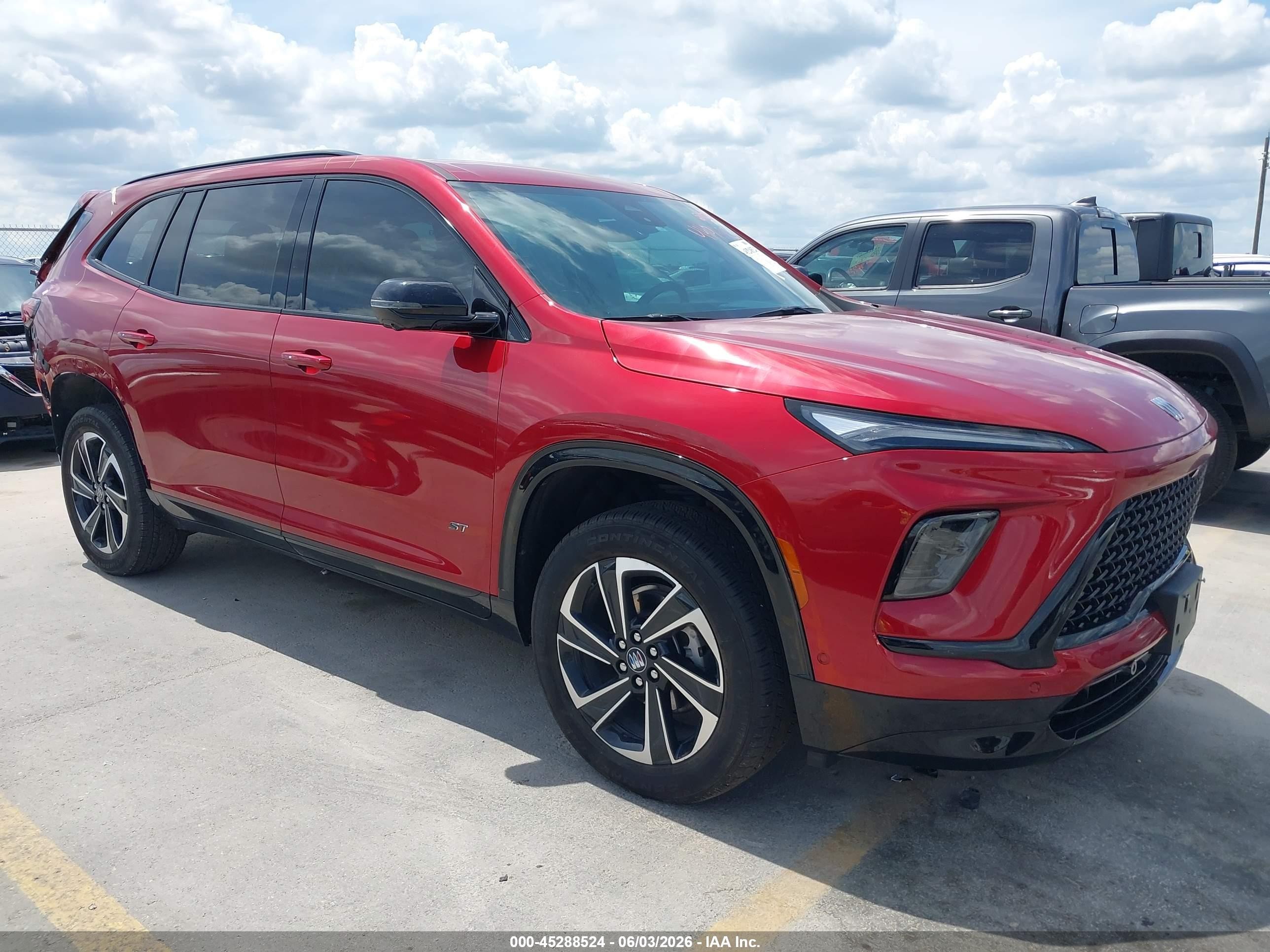2025 Buick Enclave Sport Touring, VIN 5GAERBRS1SJ120870 — Зад
