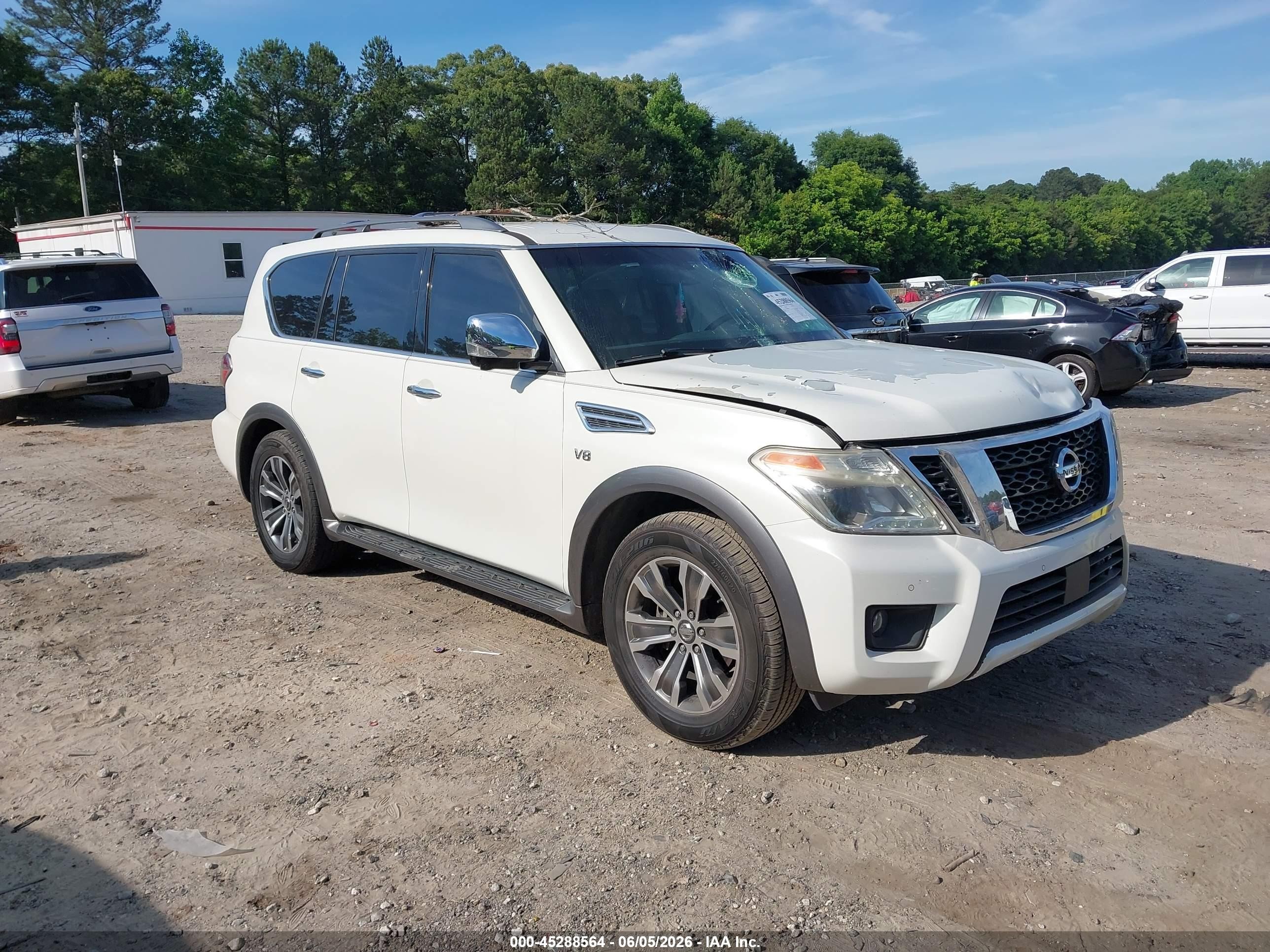 2017 Nissan Armada SL, VIN JN8AY2ND2H9000386 — Front end