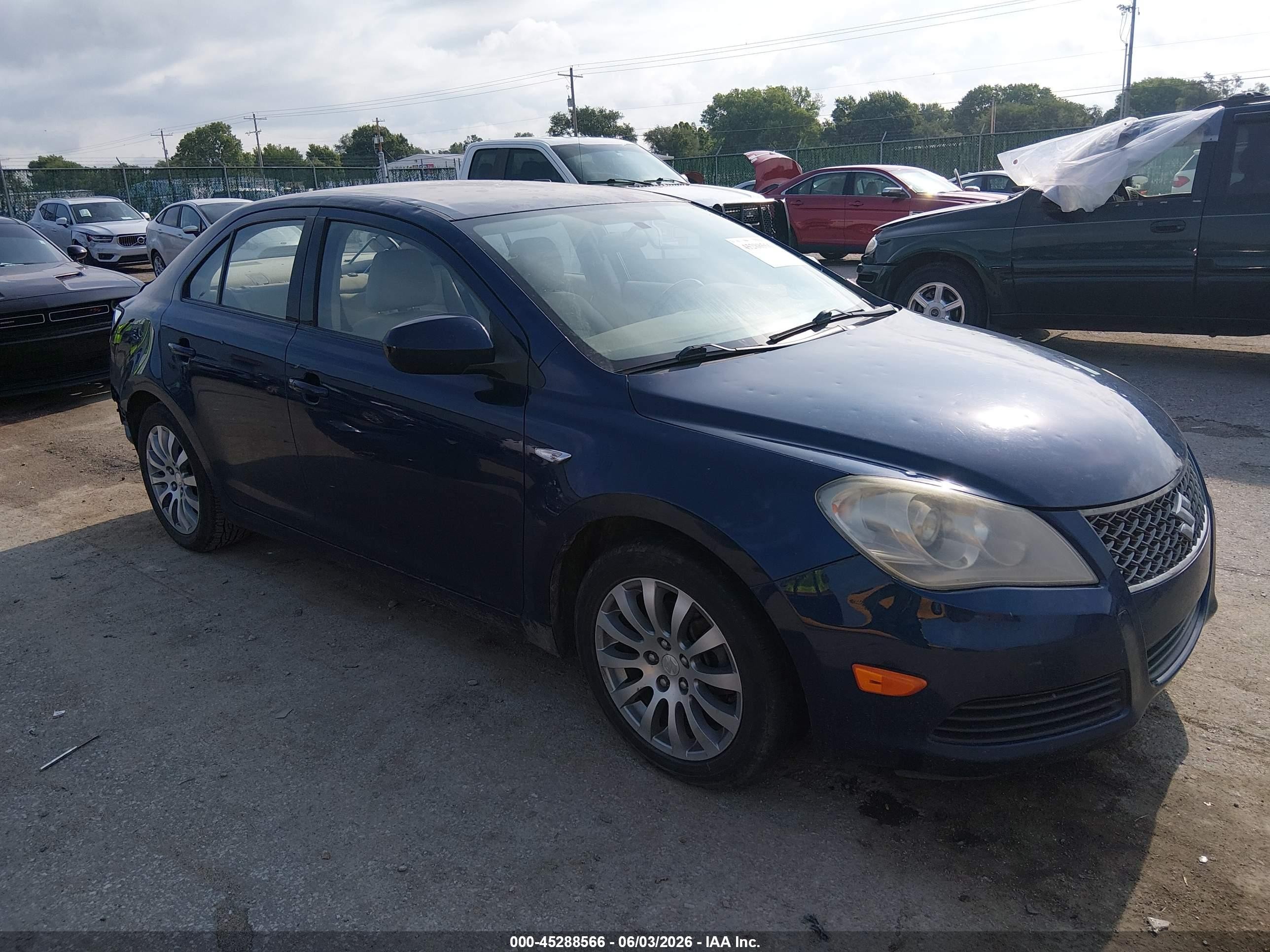 2010 Suzuki Kizashi SE, VIN JS2RE9A37A6101031 — Rear end