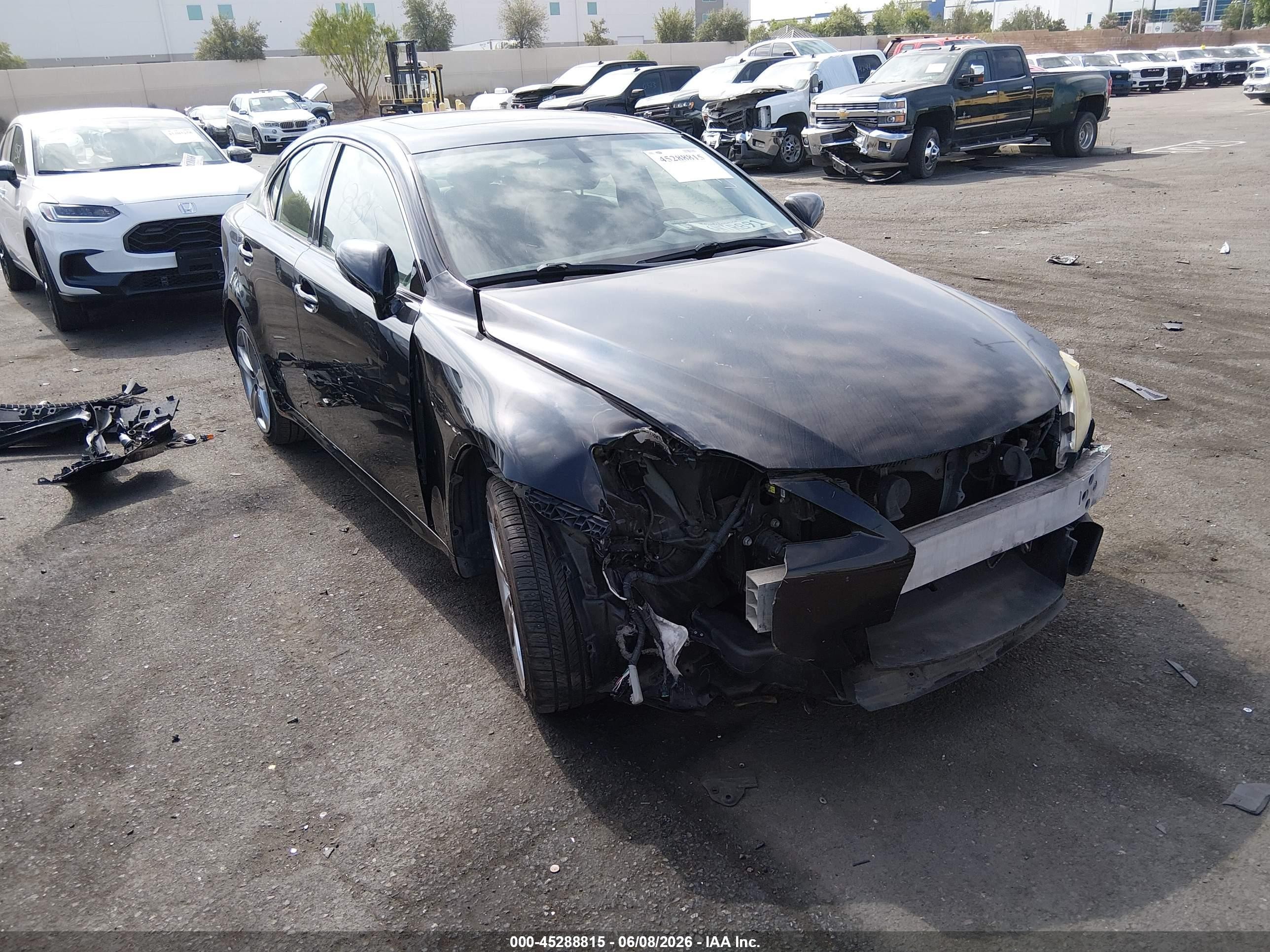 2011 Lexus IS 250, VIN JTHBF5C29B2101190 — Перед