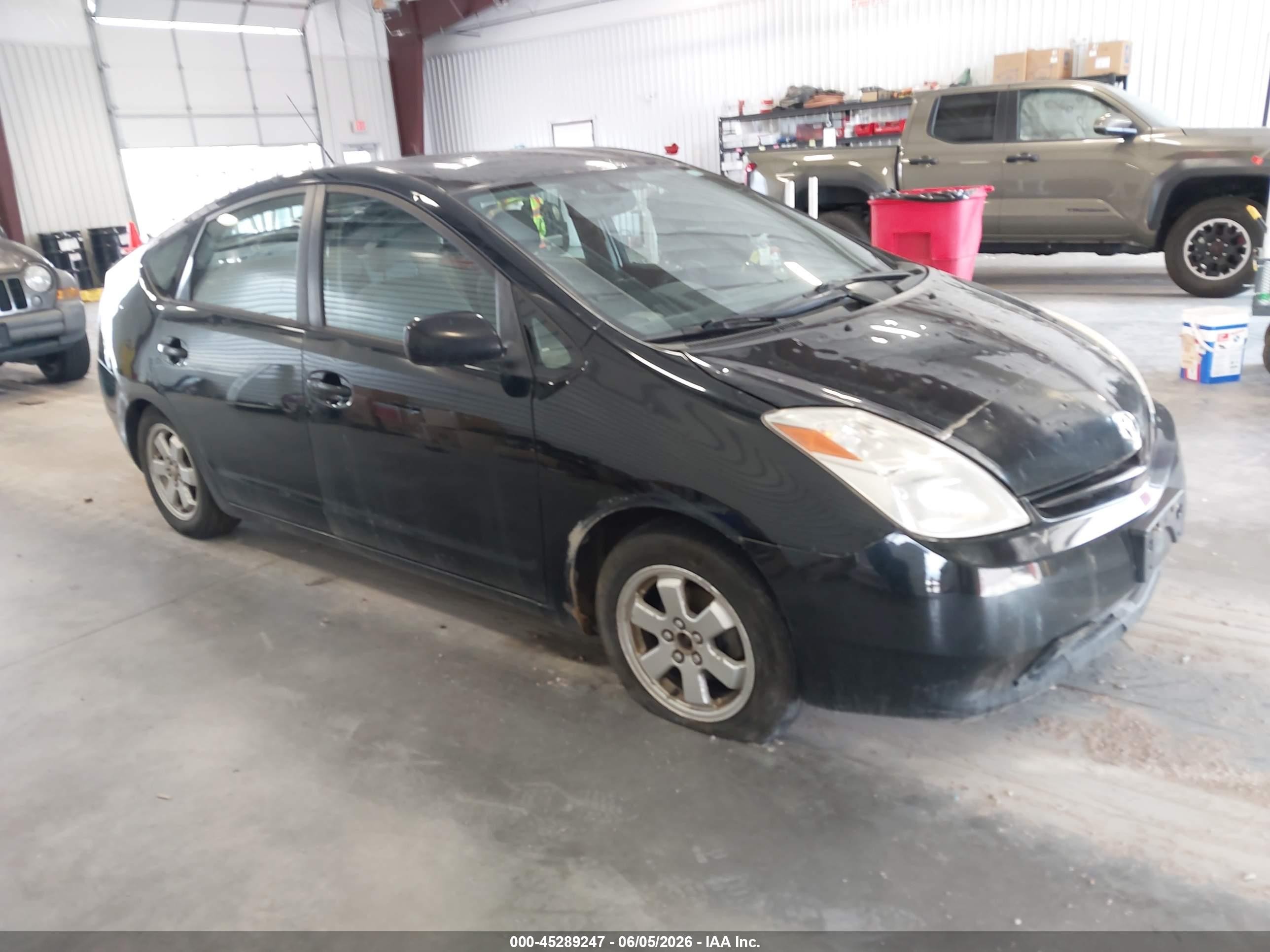 2005 Toyota Prius, VIN JTDKB20U653076877 — Normal wear