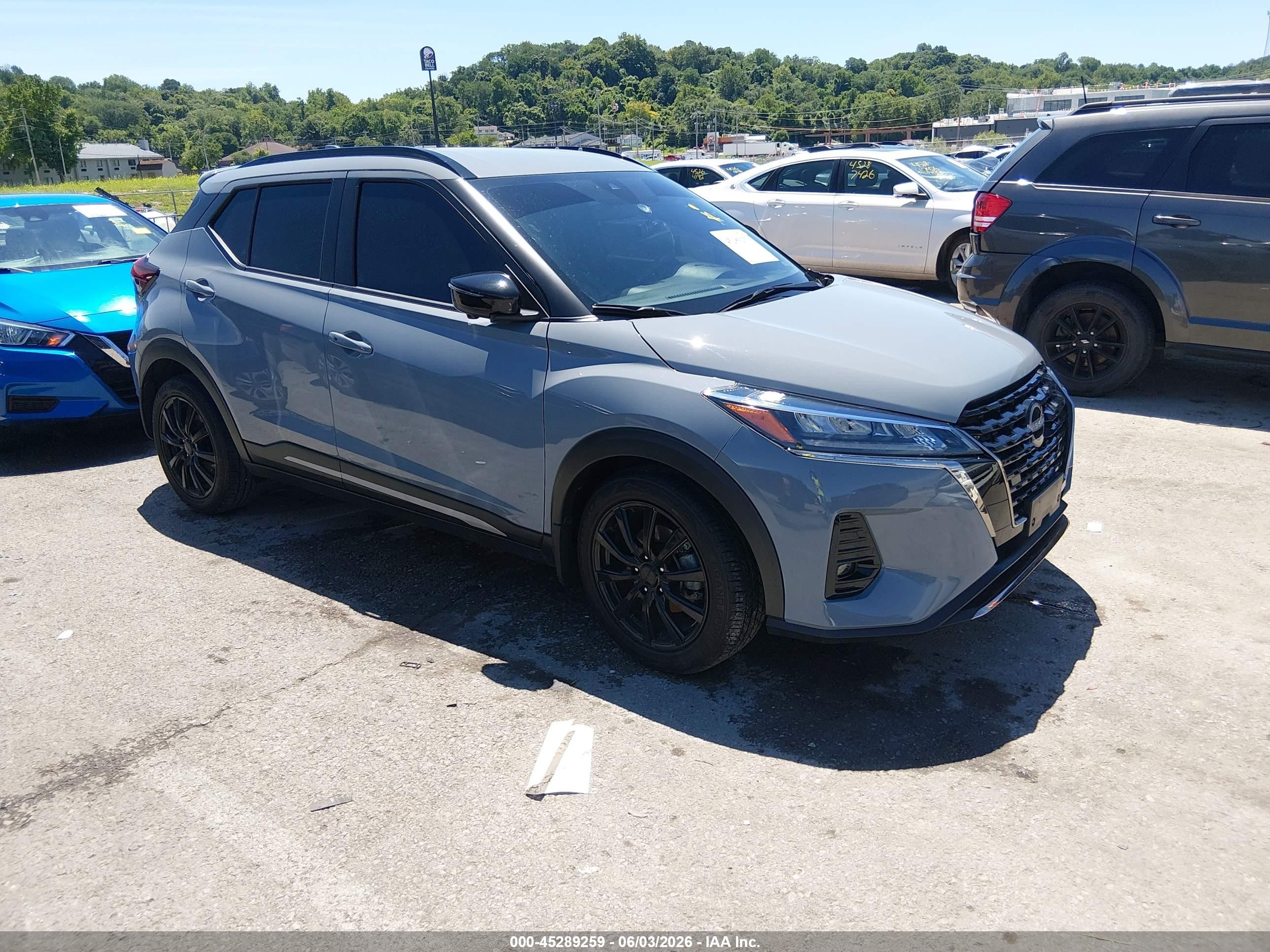2024 Nissan Kicks SR, VIN 3N1CP5DV5RL576374 — Side