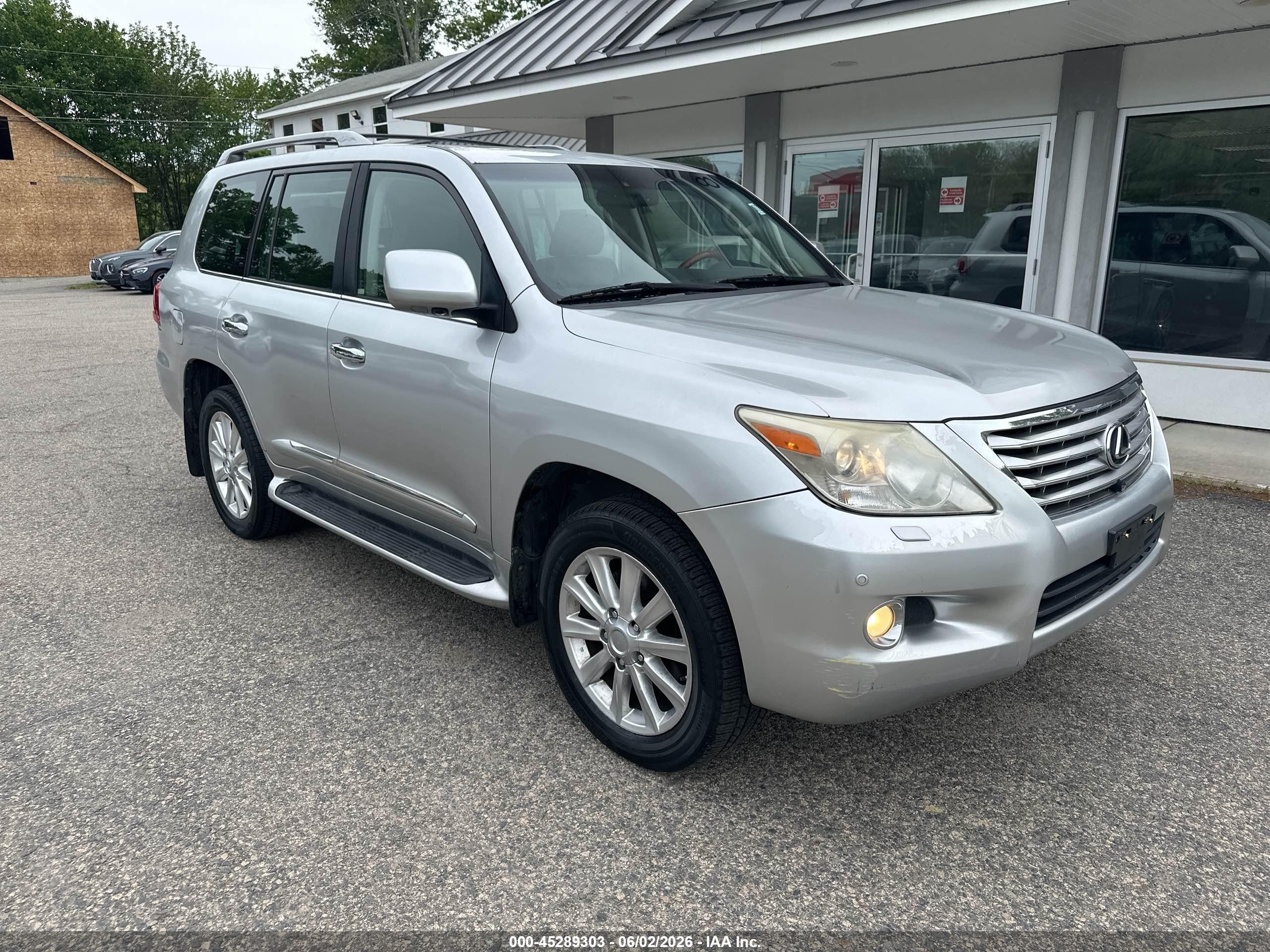 2008 Lexus LX 570, VIN JTJHY00WX84007796 — Normal wear