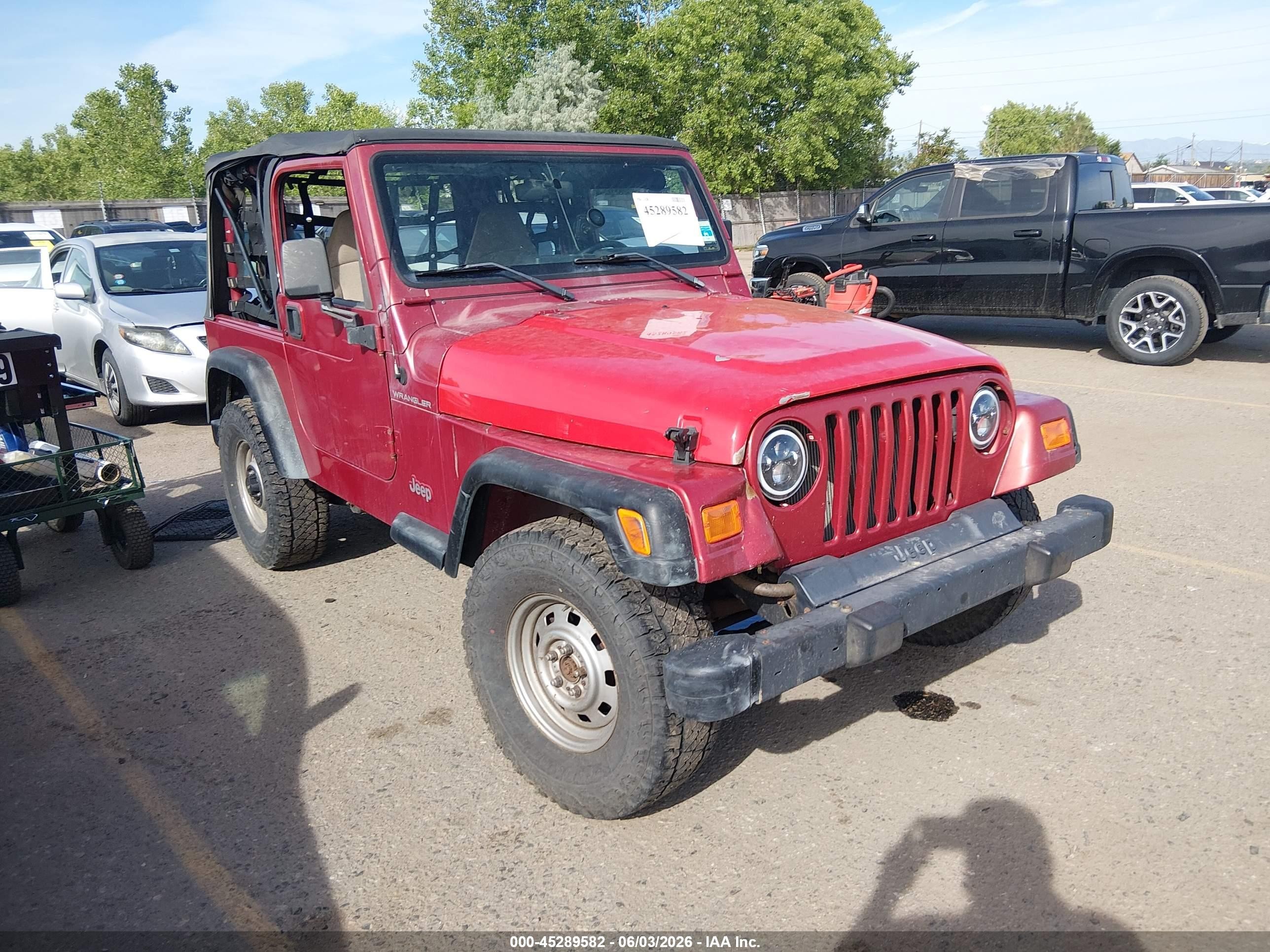 1999 Jeep Wrangler SE, VIN 1J4FY29P5XP416555 — Normal wear