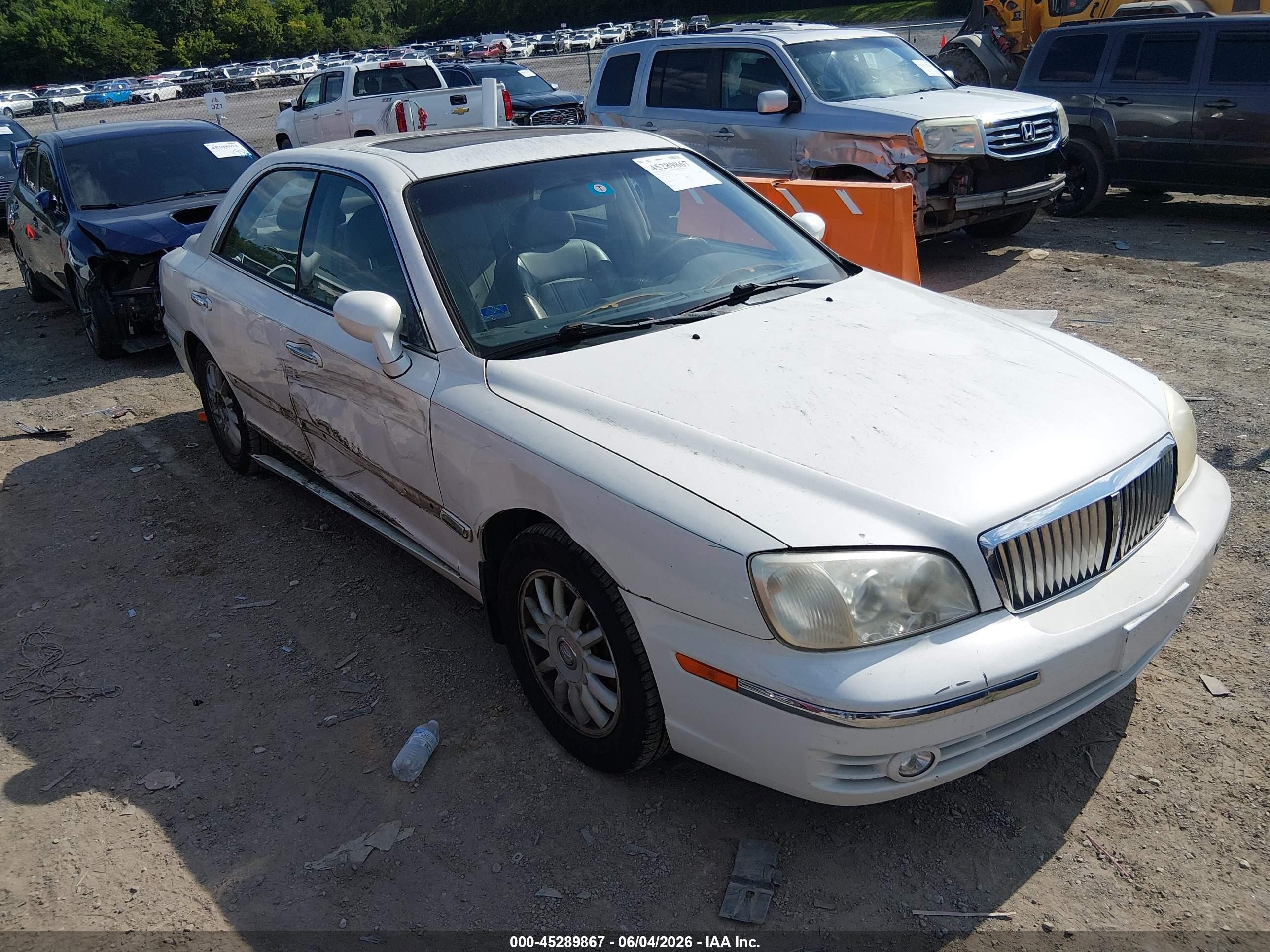 2004 Hyundai XG, VIN KMHFU45E44A276056 — Бок