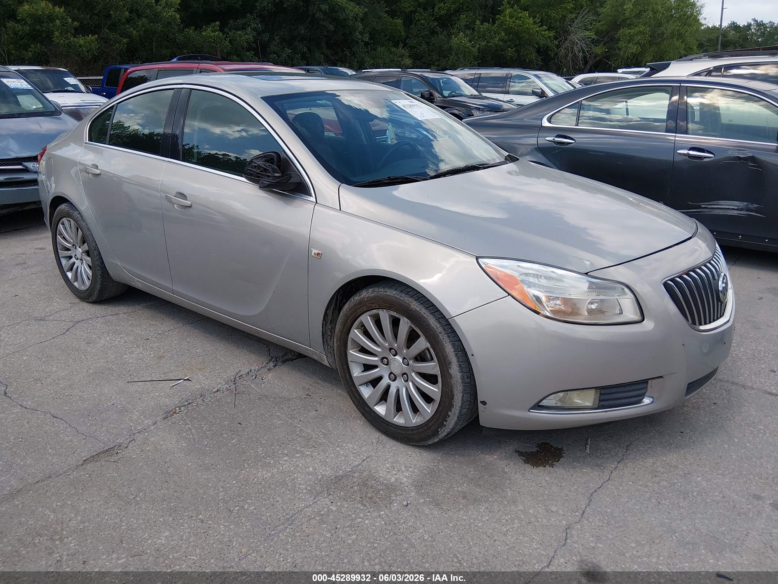 2011 Buick Regal CXL RL2, VIN W04GP5EC8B1090676 — Фото с аукциона 1 of 5