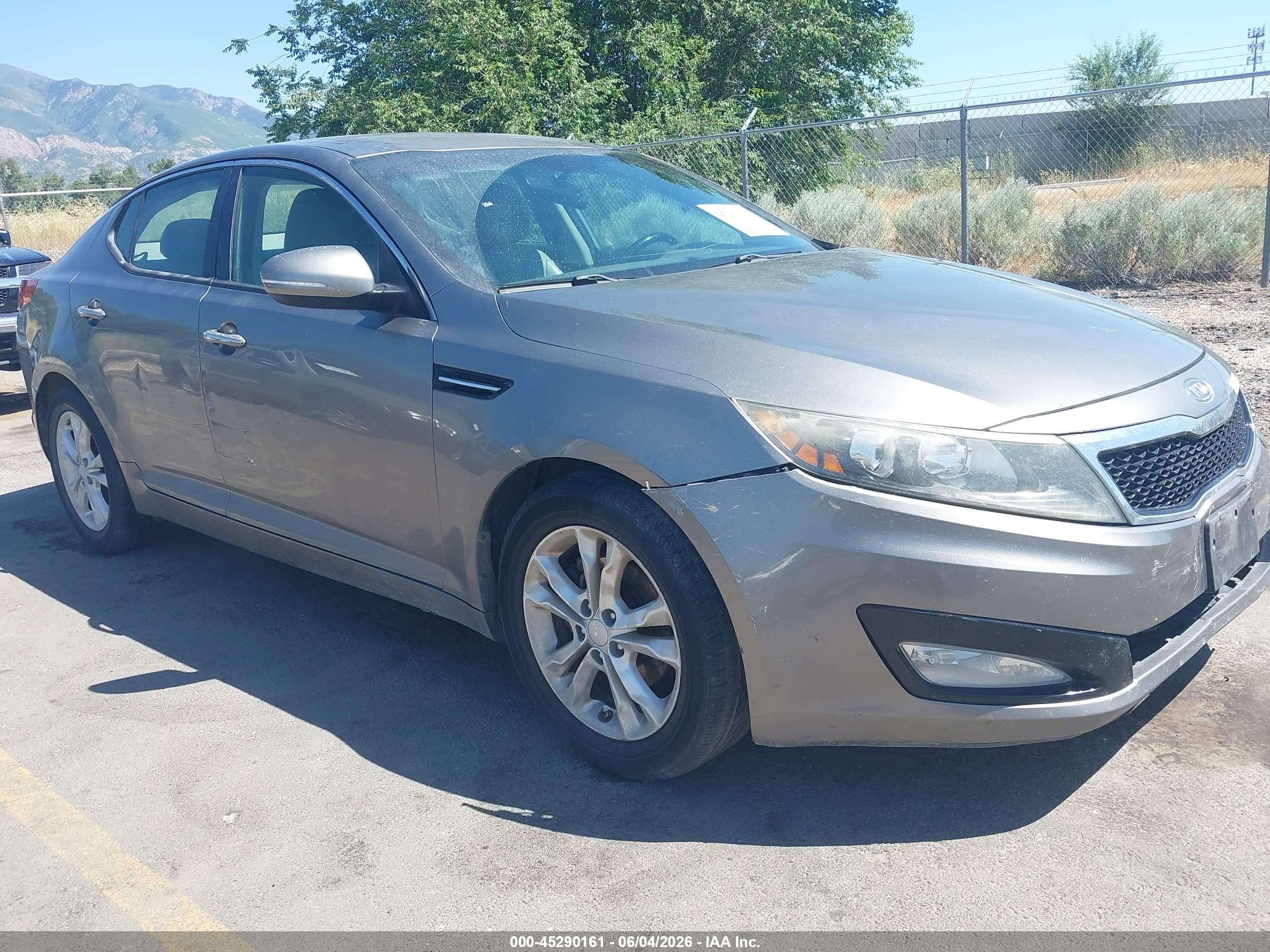 2012 Kia Optima EX, VIN 5XXGN4A78CG003976 — Front end