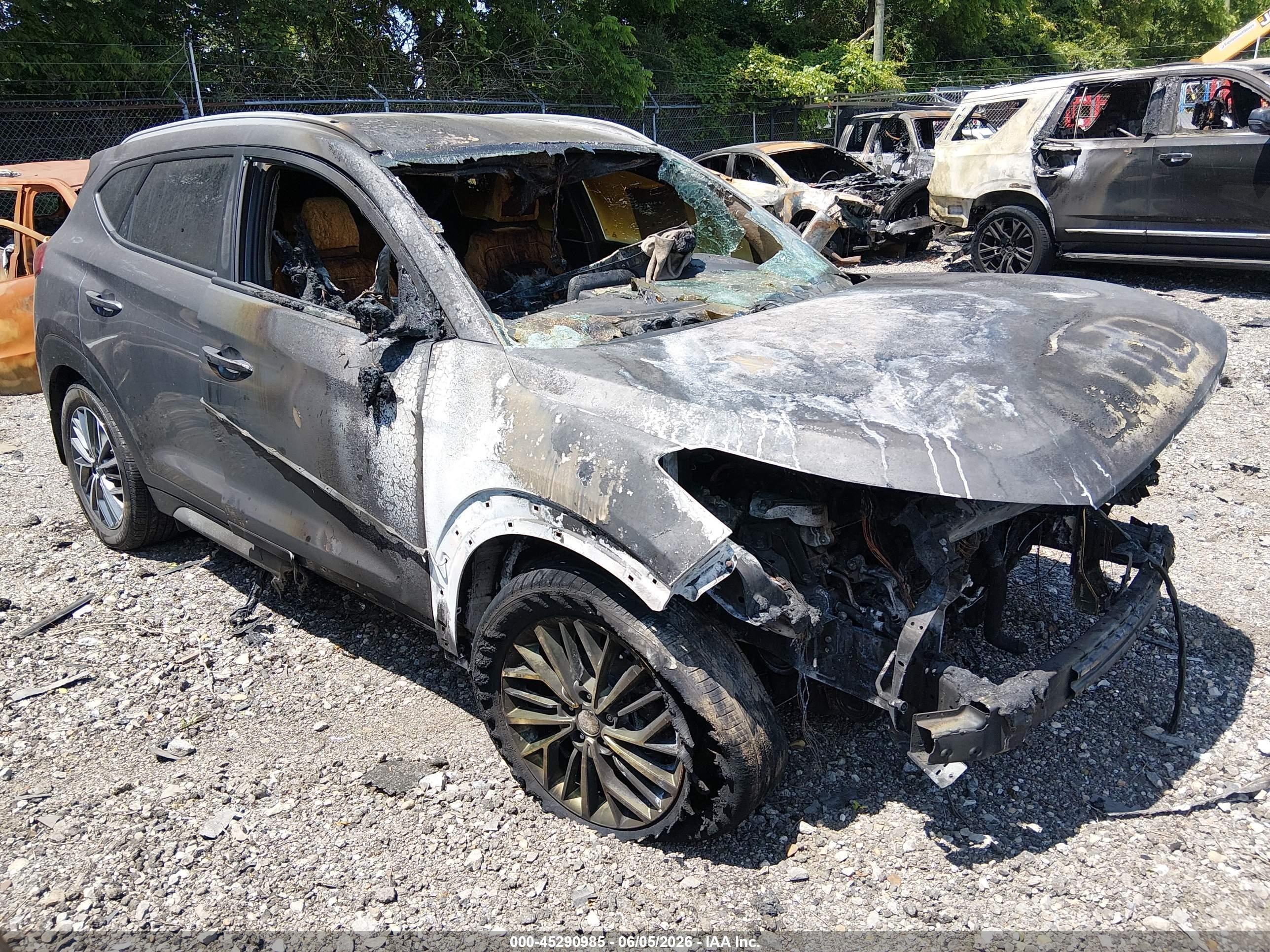 2020 Hyundai Tucson Sport, VIN KM8J3CAL8LU186904 — Engine fire