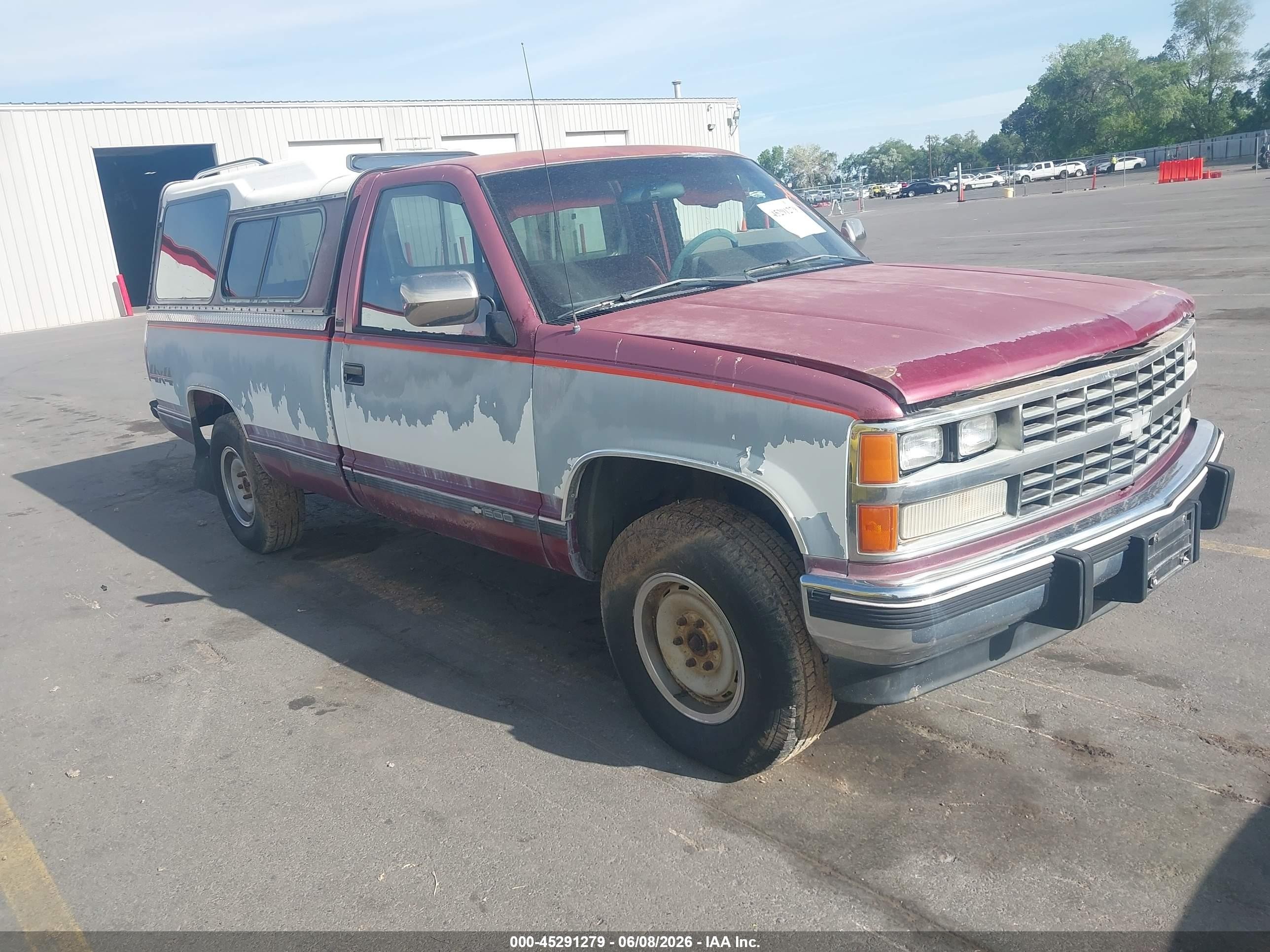 1988 Chevrolet Silverado 1500, VIN 1GCDK14K8JE129430 — Normal wear