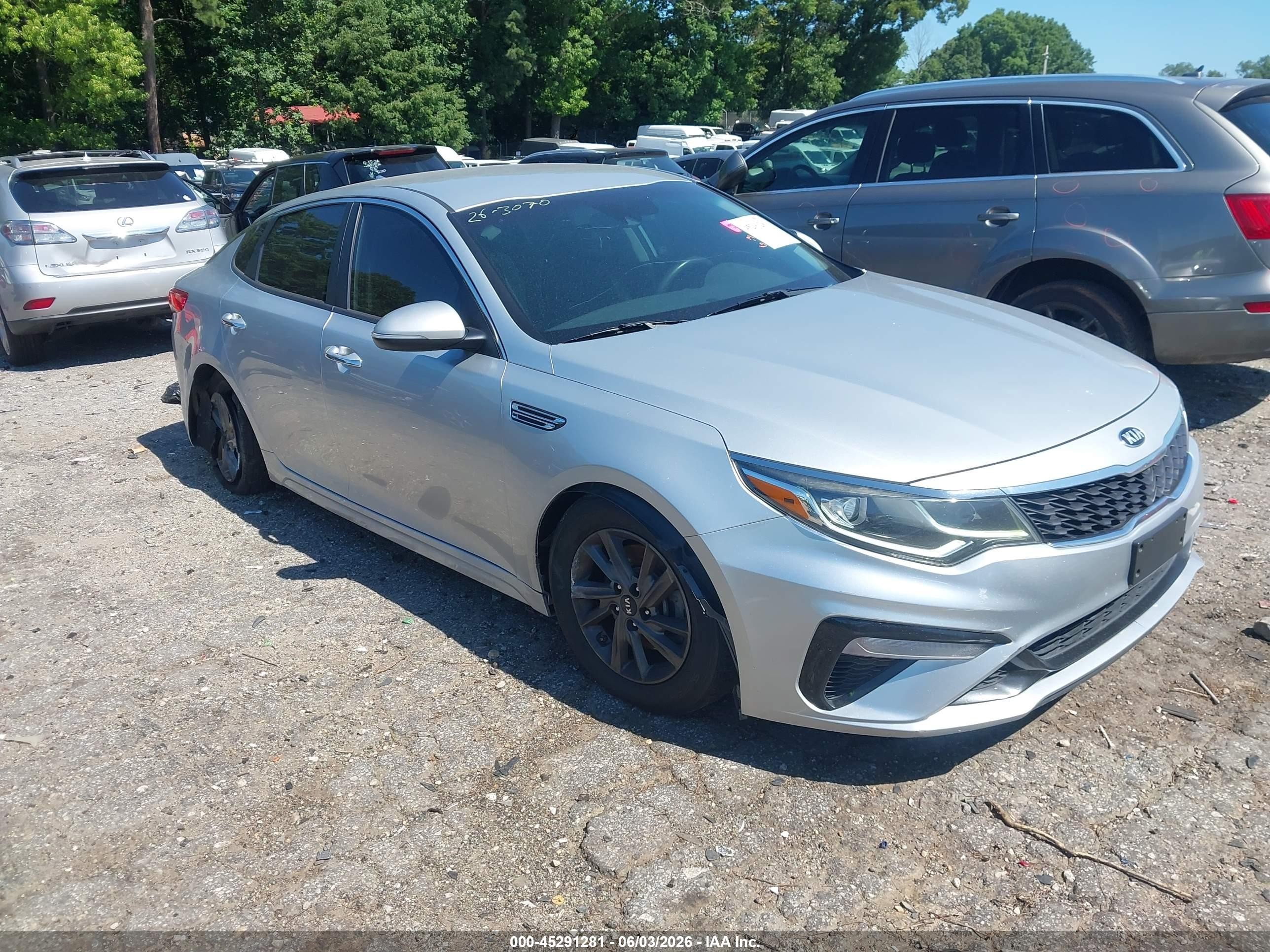 2020 Kia Optima LX, VIN 5XXGT4L34LG388968 — Side