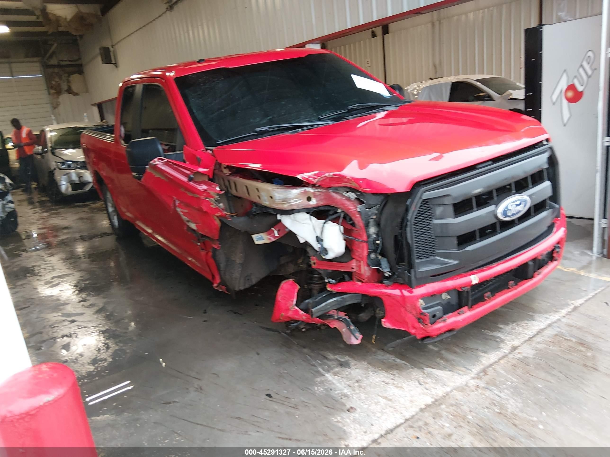 2017 Ford F-150 XL, VIN 1FTEX1CP7HKC09137 — Перед